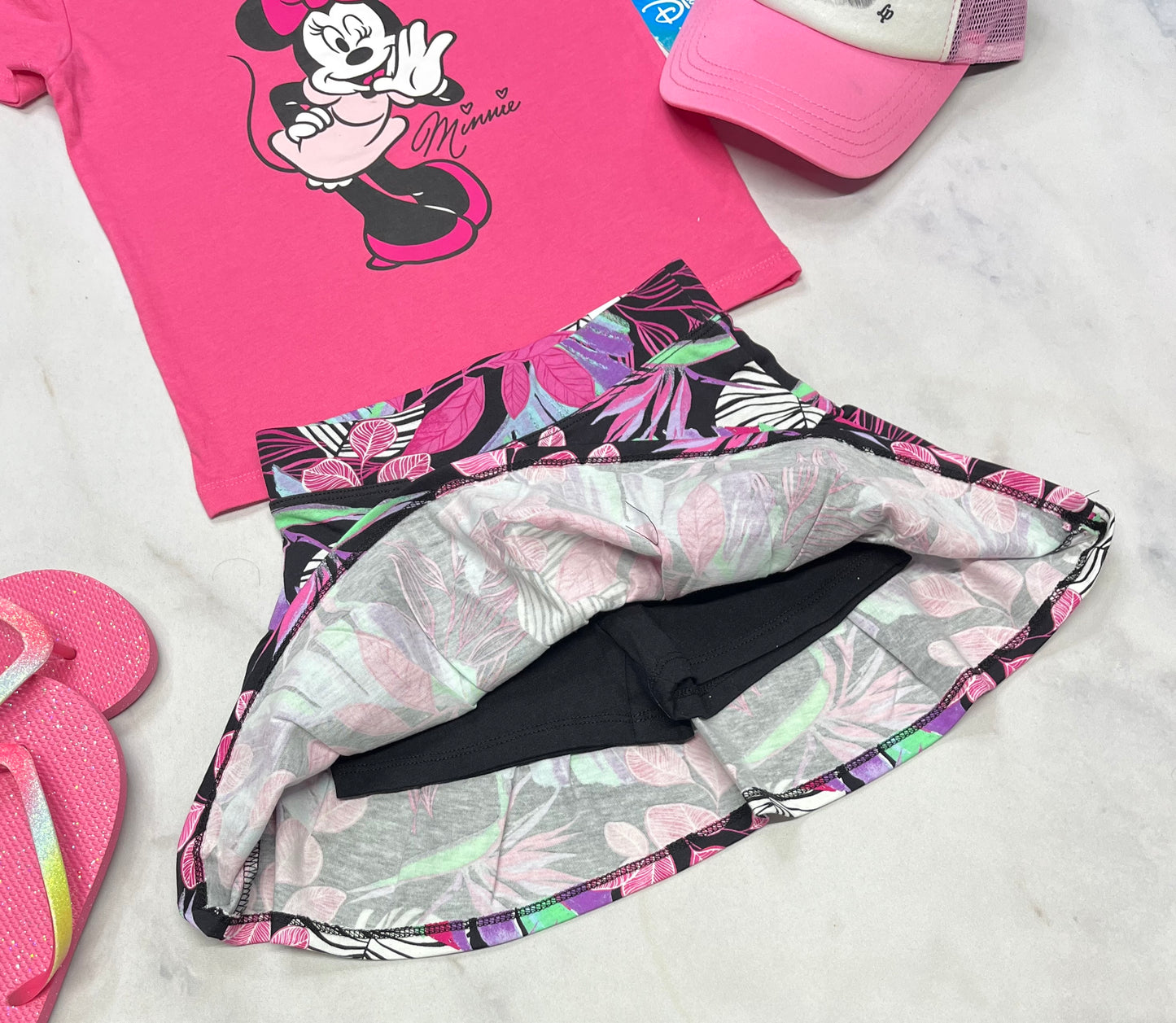 🌷 Place : 5-6 ans fille ( jupe short intégré neuve ! )