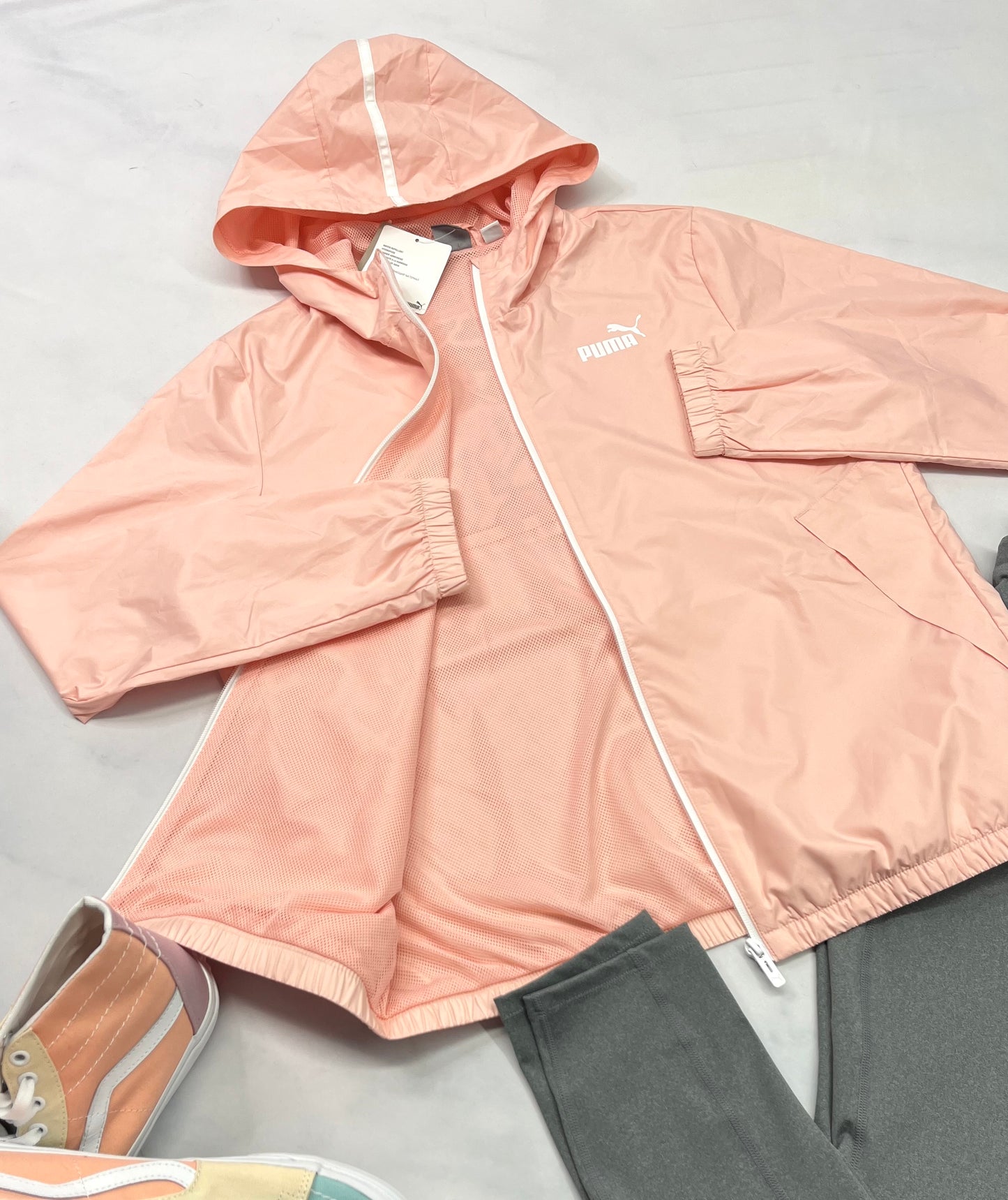 đ€© Manteau : PUMA coupe vent filet intĂ©rieur. M/ femme neuf !