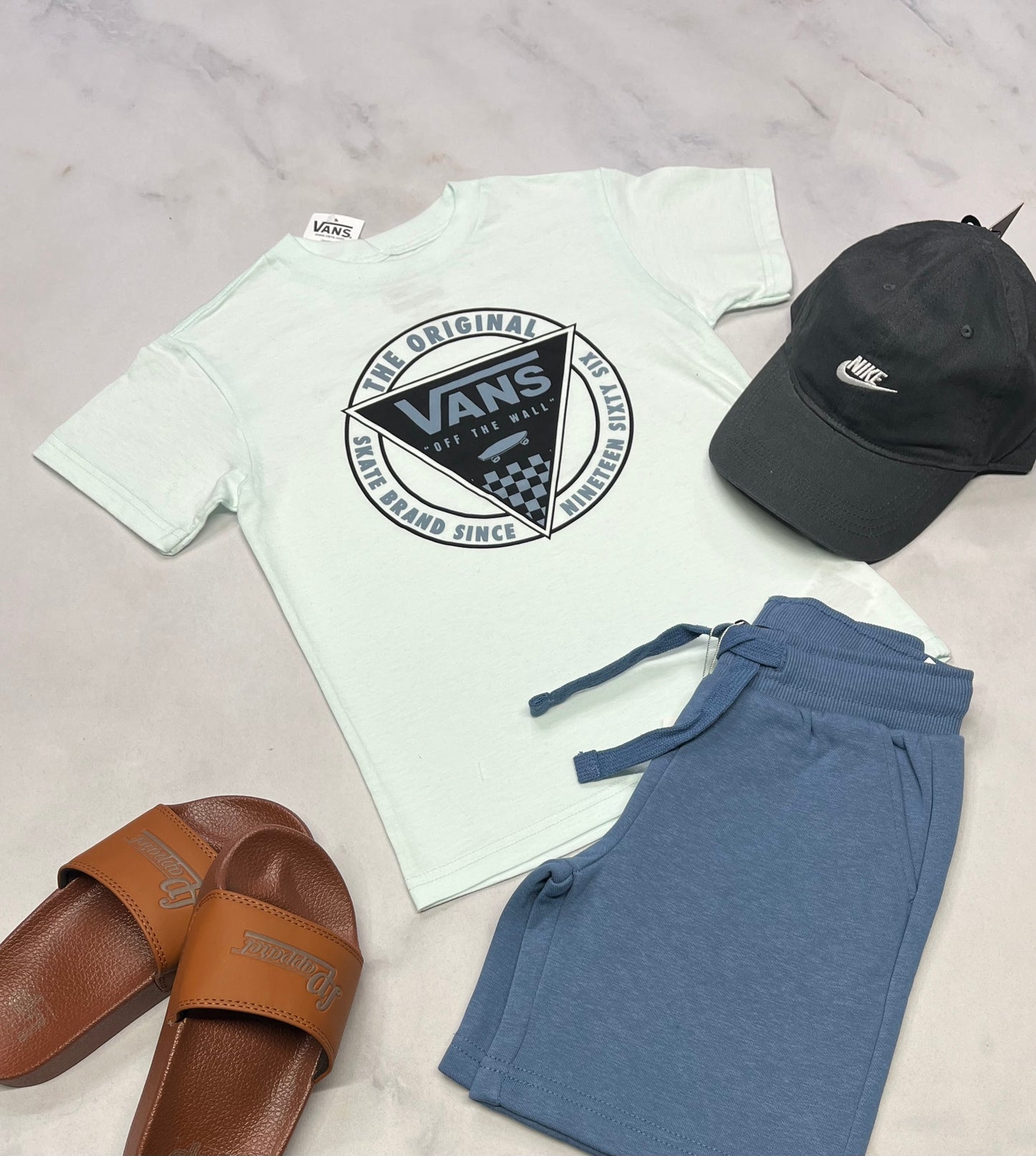 🌴 T-Shirt : VANS turquoise pâle 4 ans garçon neuf !
