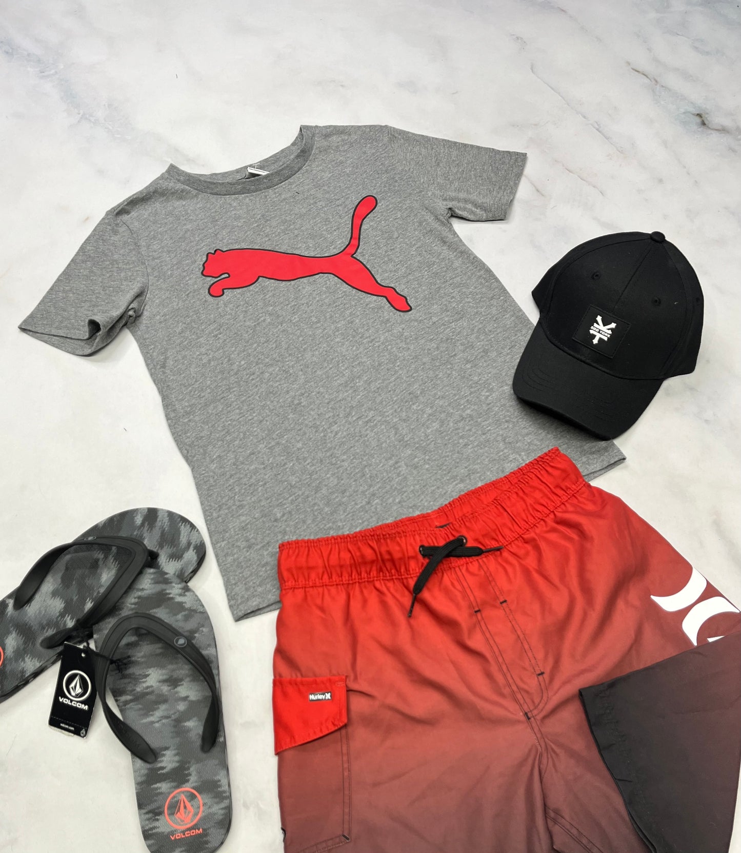 ☀️T-Shirt : soft Puma fait 8 ans garçon usagé bon état .