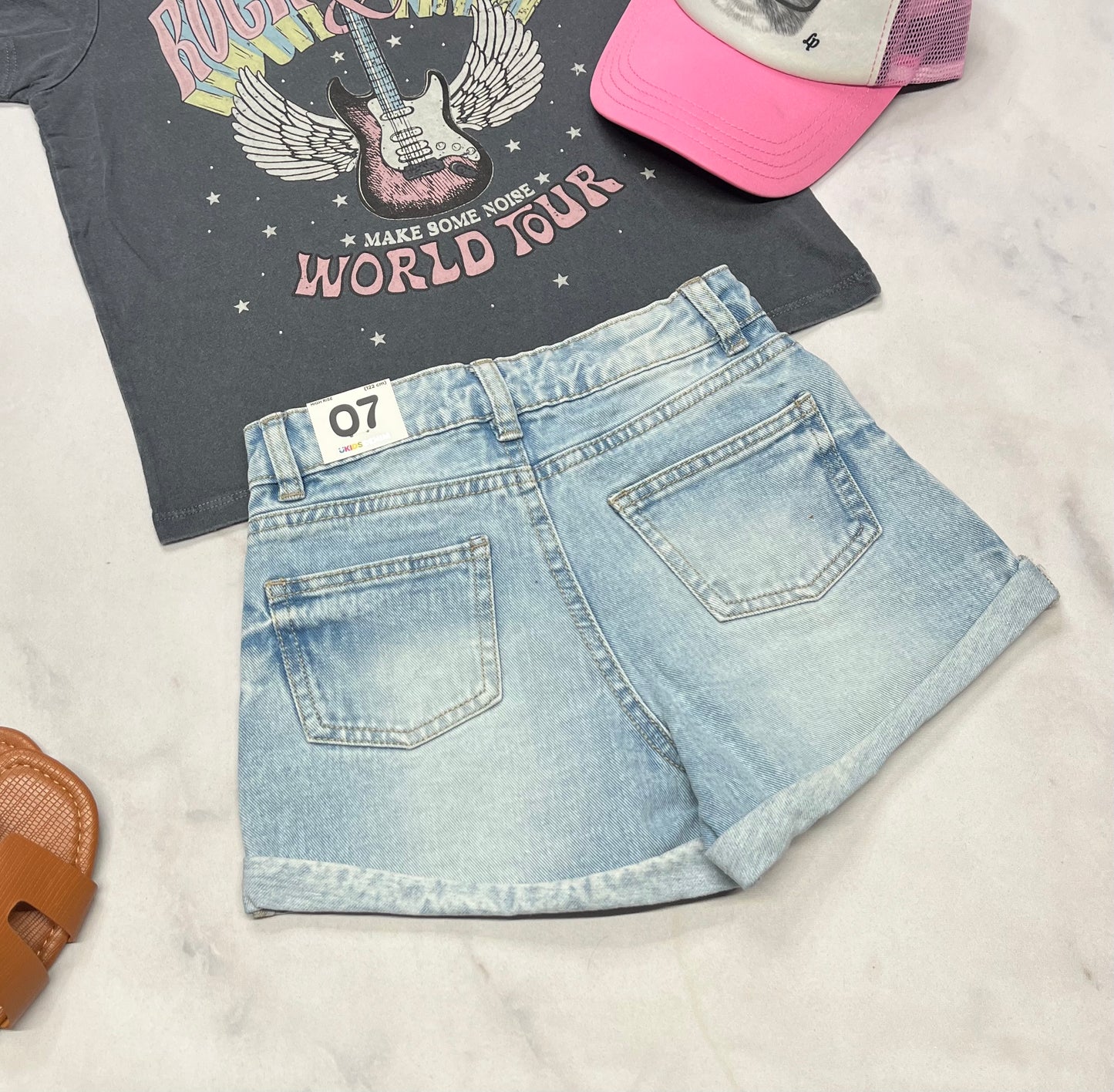 🩵MOM short jeans : 7 ans fille taille haute ajustable. Neuve !