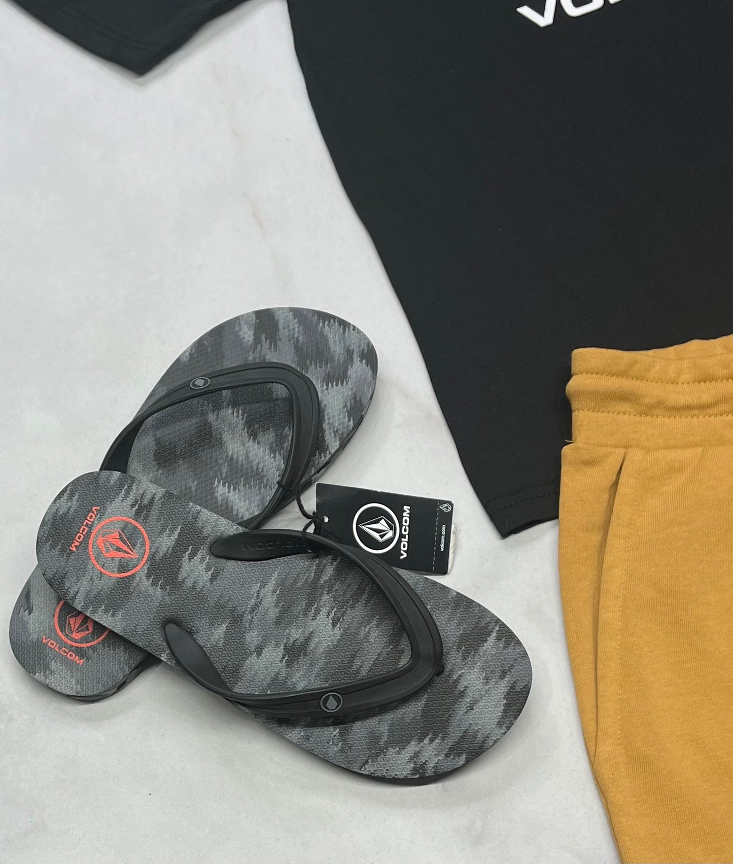 💛 Volcom : Flip flop de qualité 5 junior garçon neuf !