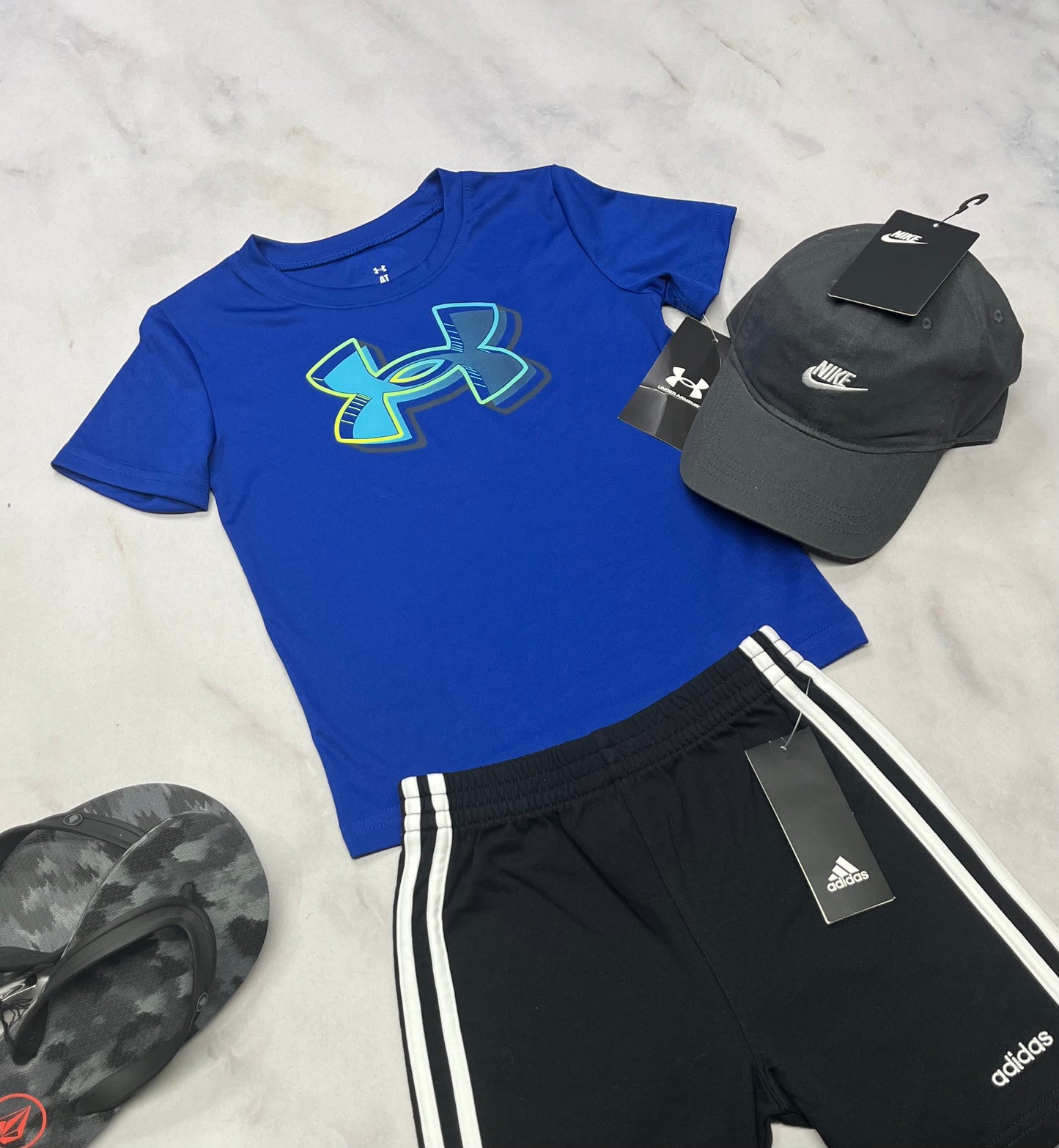 💙 H.Armour : Manche courte tissu de sport stretch fait 3-4 ans garçon . neuf .