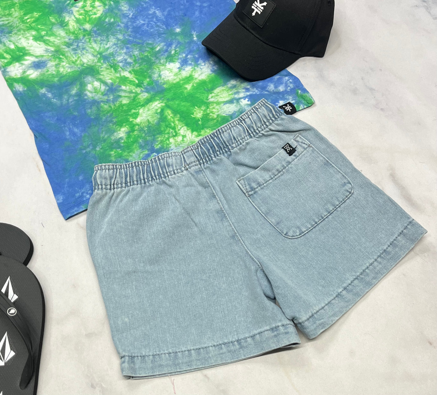 🌿 Short : jeans Arsenic 7-8 ans relax fit garçon neuve.