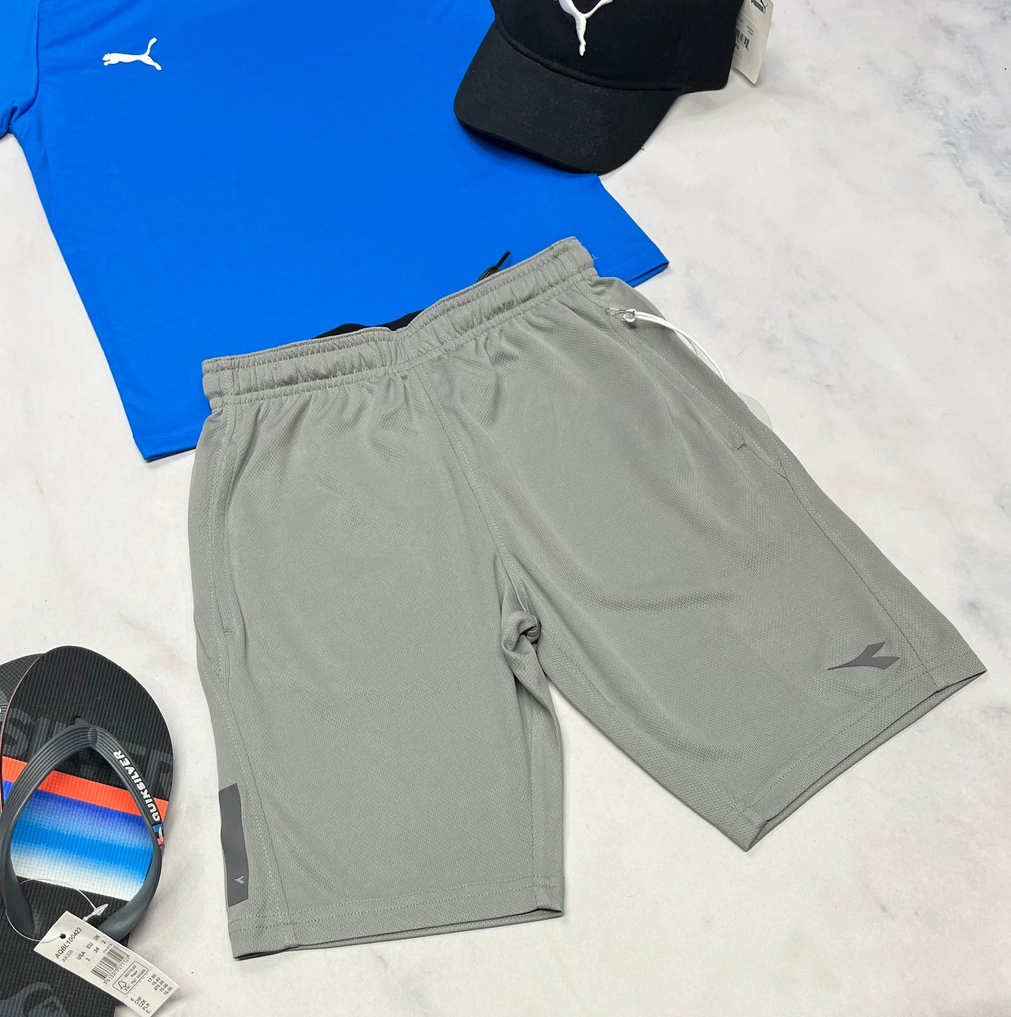 đ€© Bermuda gris : Diadora en tissu de sport neuf ! 7 ans garçon neuf !