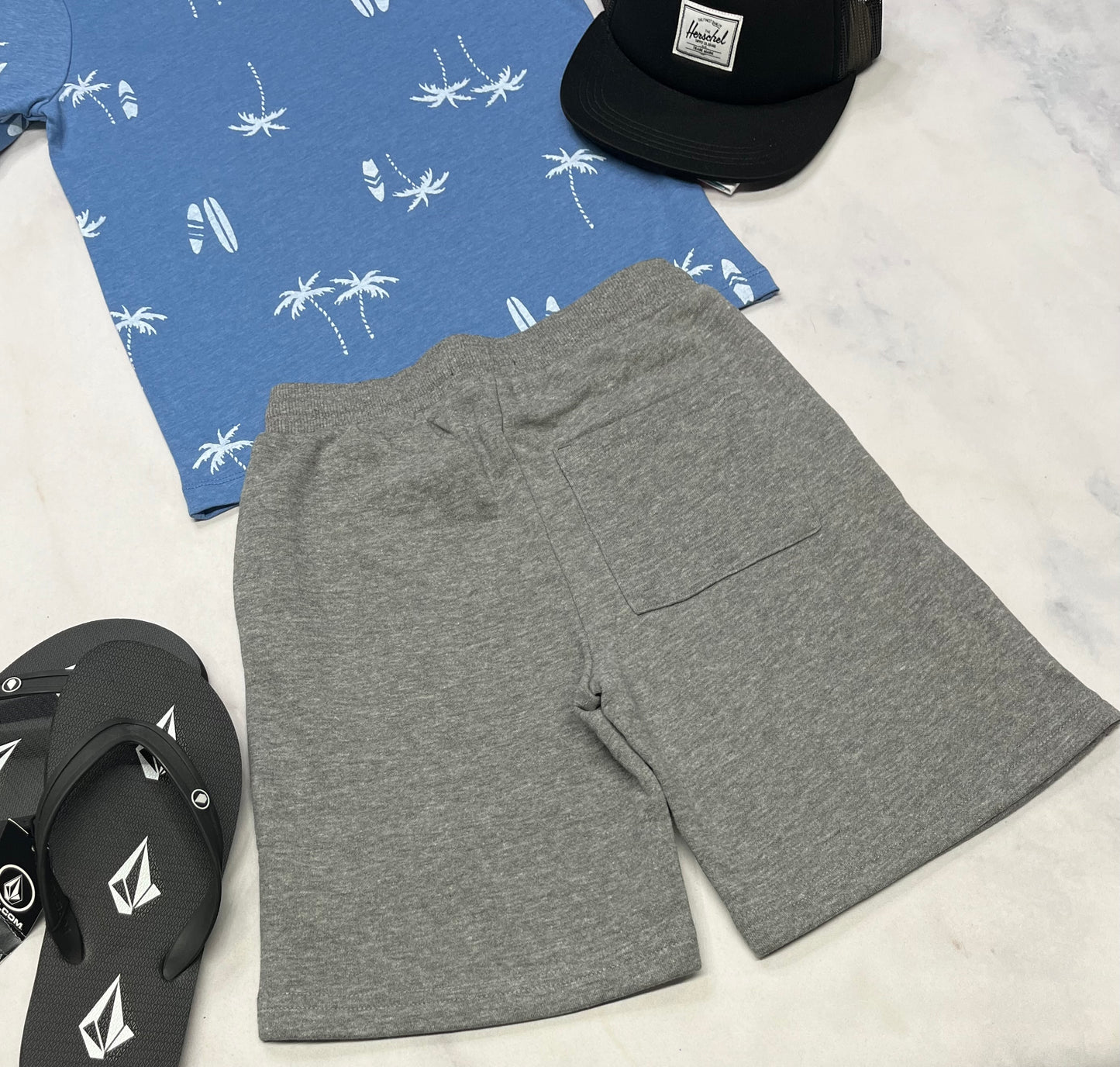 🌿 Bermuda : en ouaté gris Tag 7 ans garçon neuf !