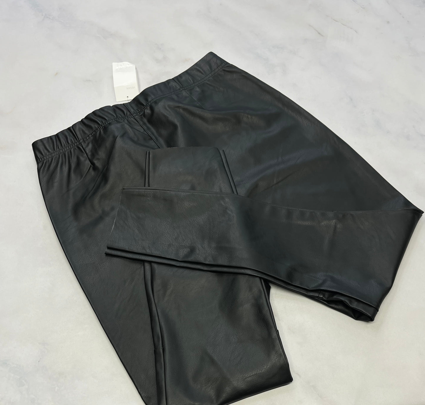 Skinny pantalon : look cuir souple taille élastique neuf! H&M taille haute . Fait large femme 12 ans .