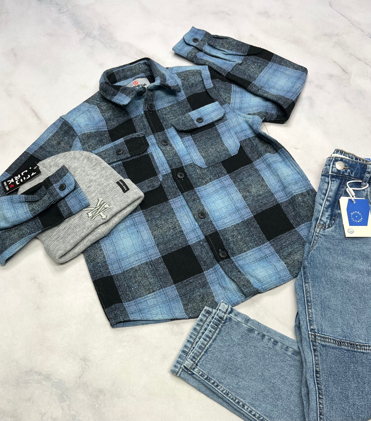 ❄️ Chemise Arsenic : Douce chaude 7-8( fait +7 ans ) neuve.