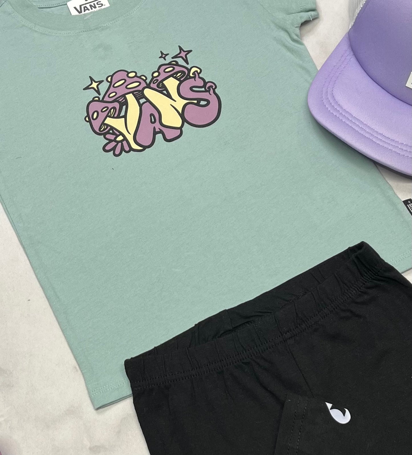 🌴VANS : manche courte fait 4ans fille confo ! Neuf