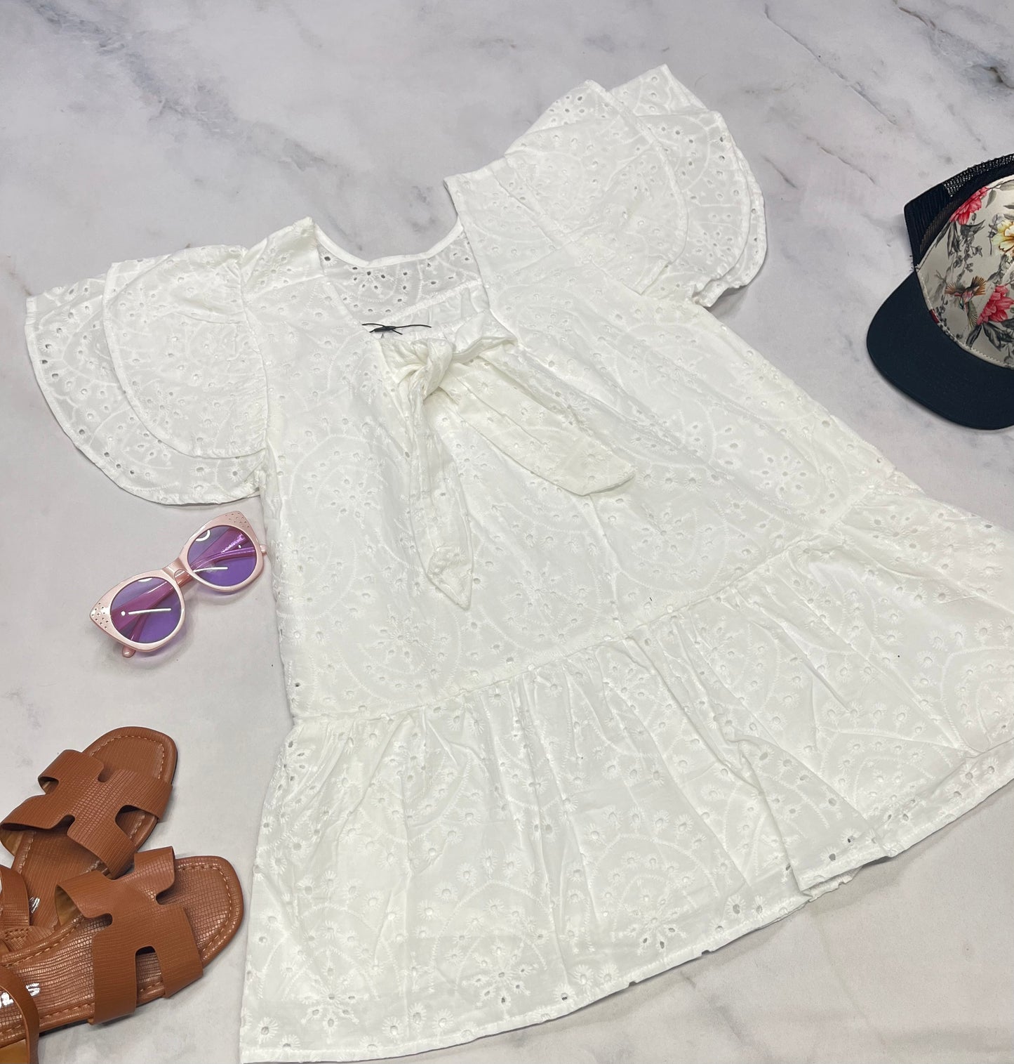 🌿 Robe : AkA blanche 7 ans fille neuve . Incroyable tissu texturer denteler dos superbe !! Doublure souple intégré.