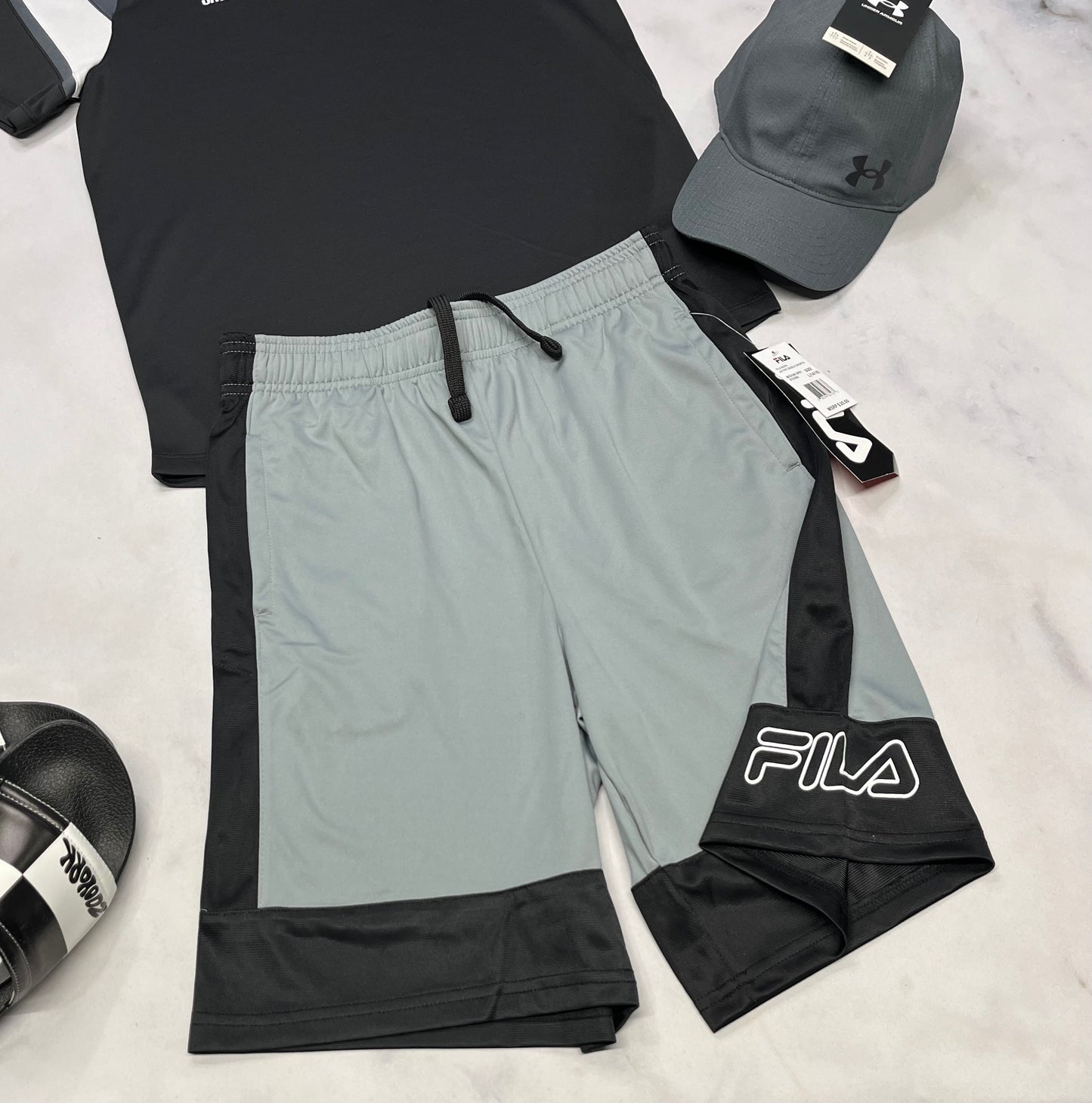 🤩 Bermuda tissu de sport FiLA 14-16 ans neuf !