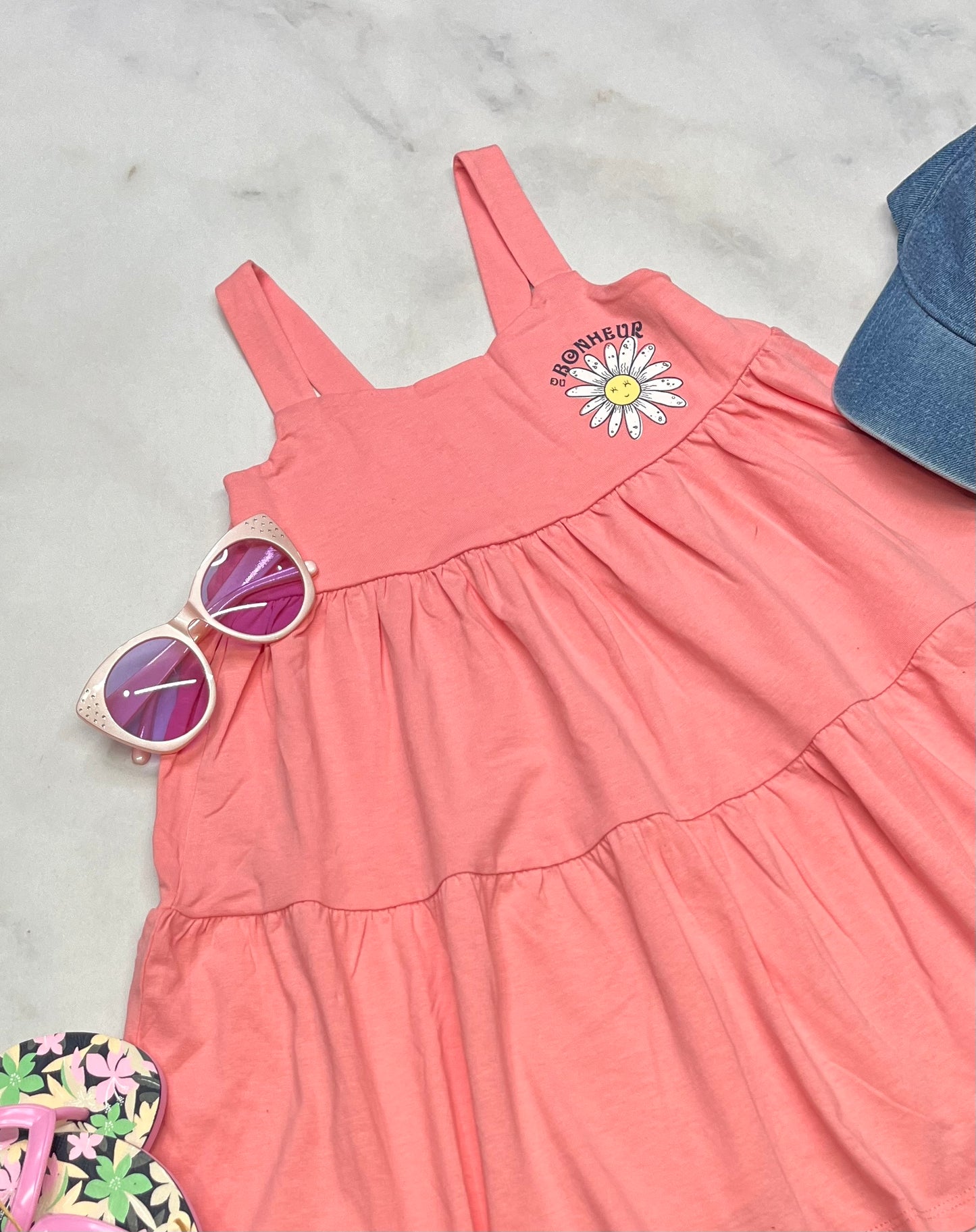 😍Solde Robe : rose élastique au dos. 5 ans fille neuve mais 1 mini micro point flou .