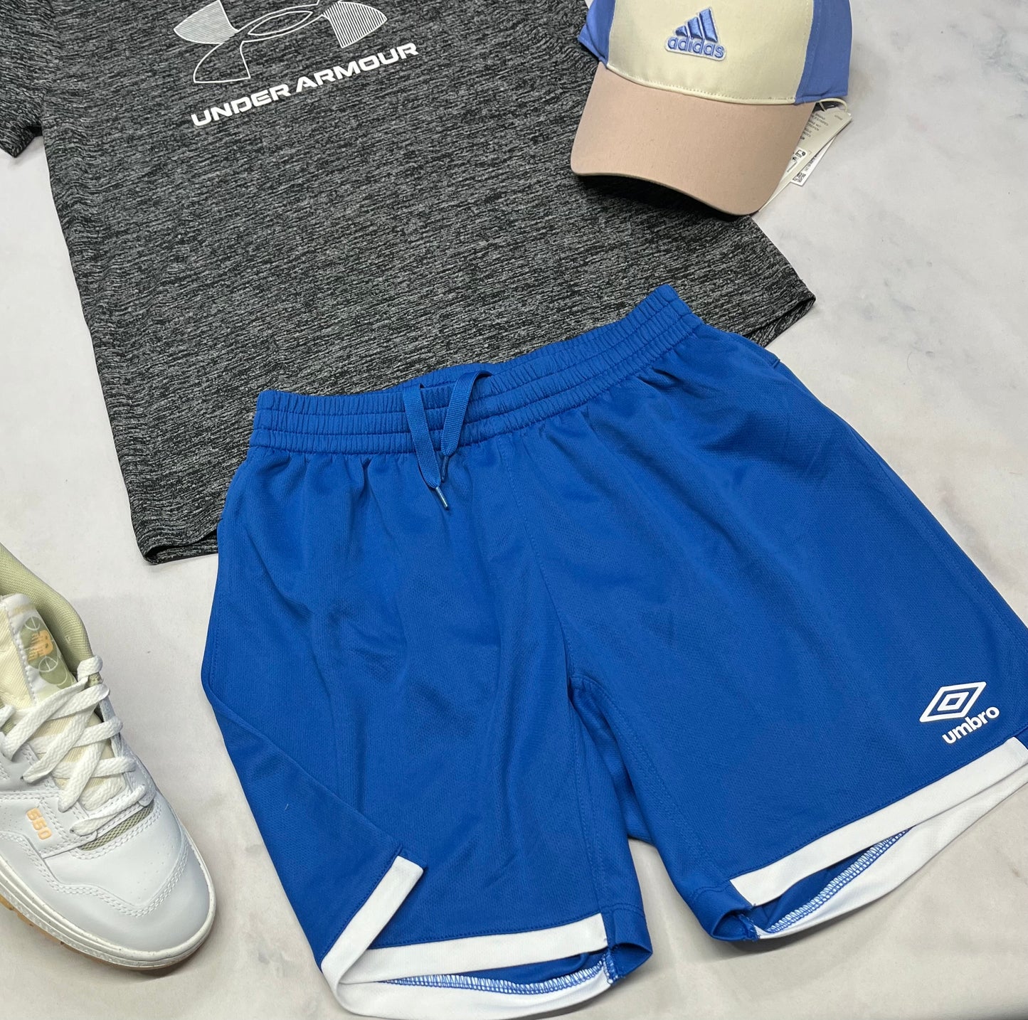 ☀️Short Umbro : tissu sport 12 ans fille neuve !