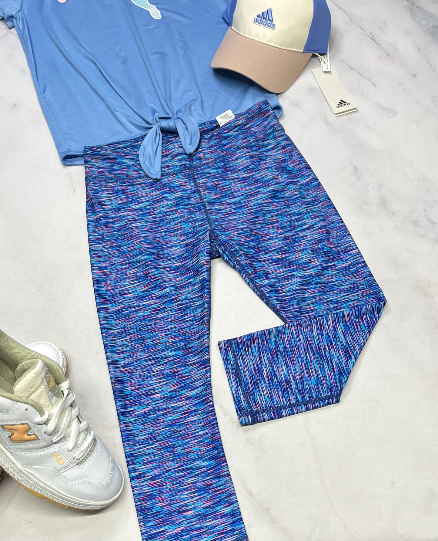 đź’™Capri : tissu sport stretch . 14-16 ans fit stretch . Fille neuf !