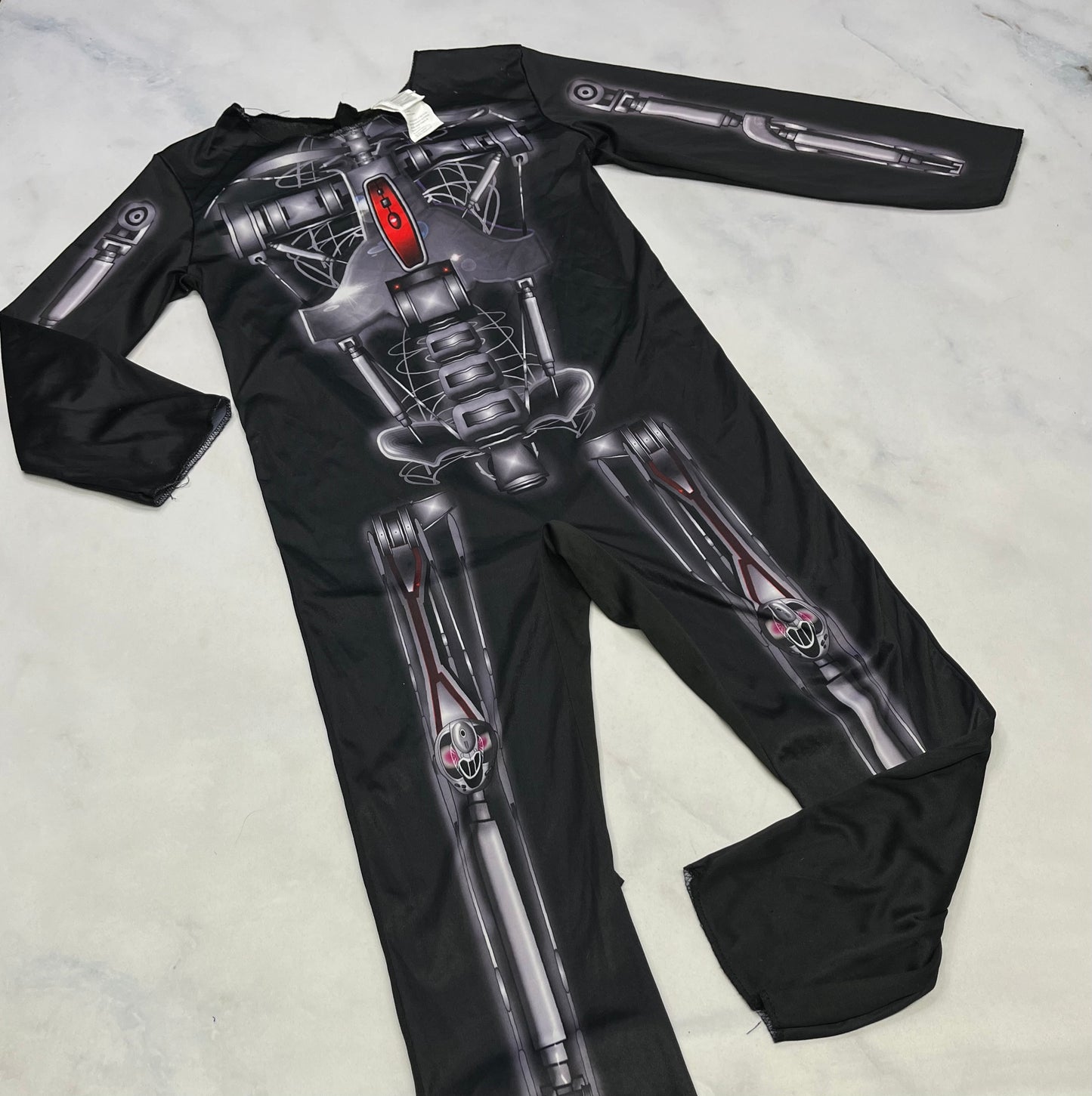 Costume : fait 7 ans comme neuf!