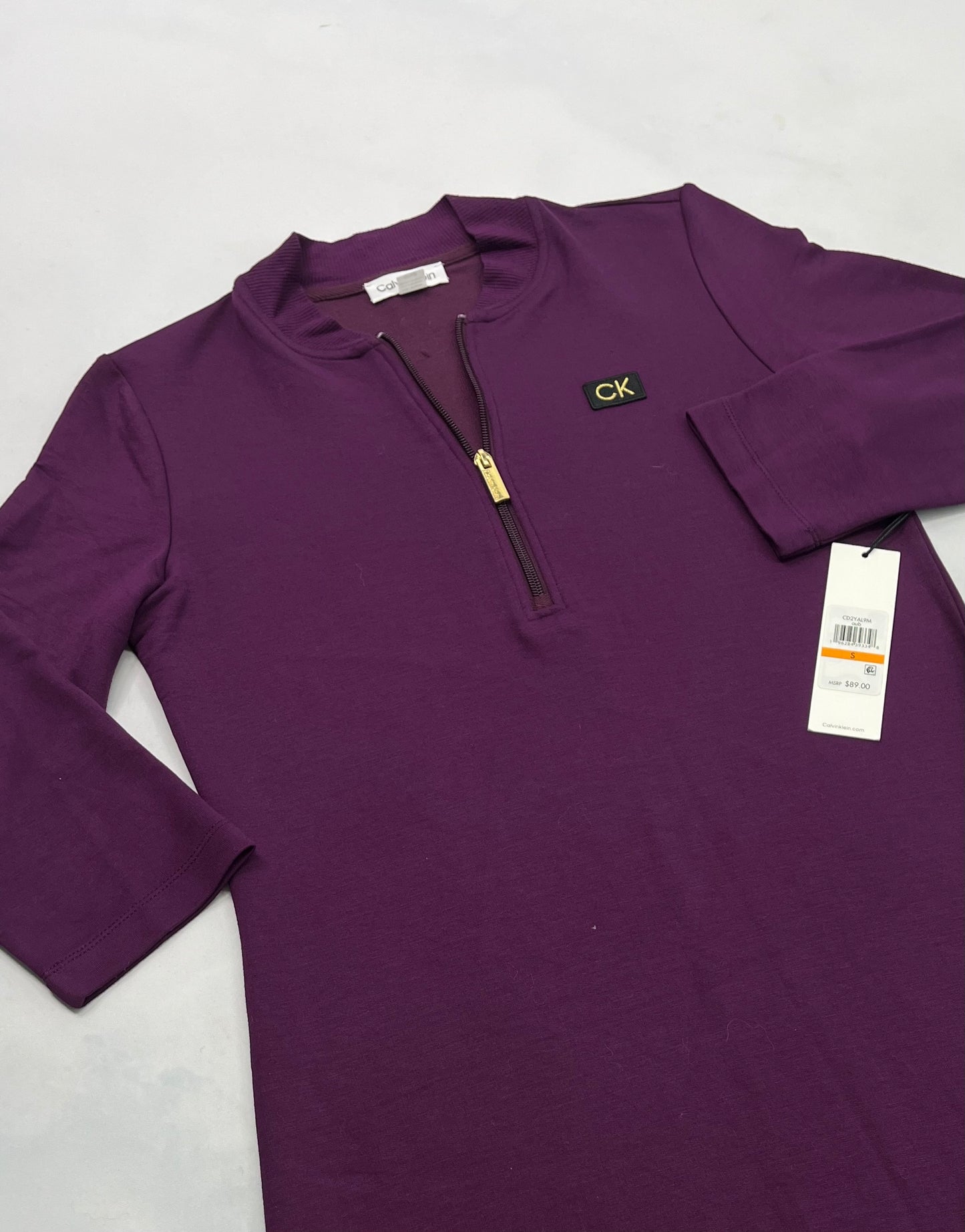 Calvin Klein : Robe en Jegging stretch S / femme coupe confo neuve . Manche et longueur 3quart .