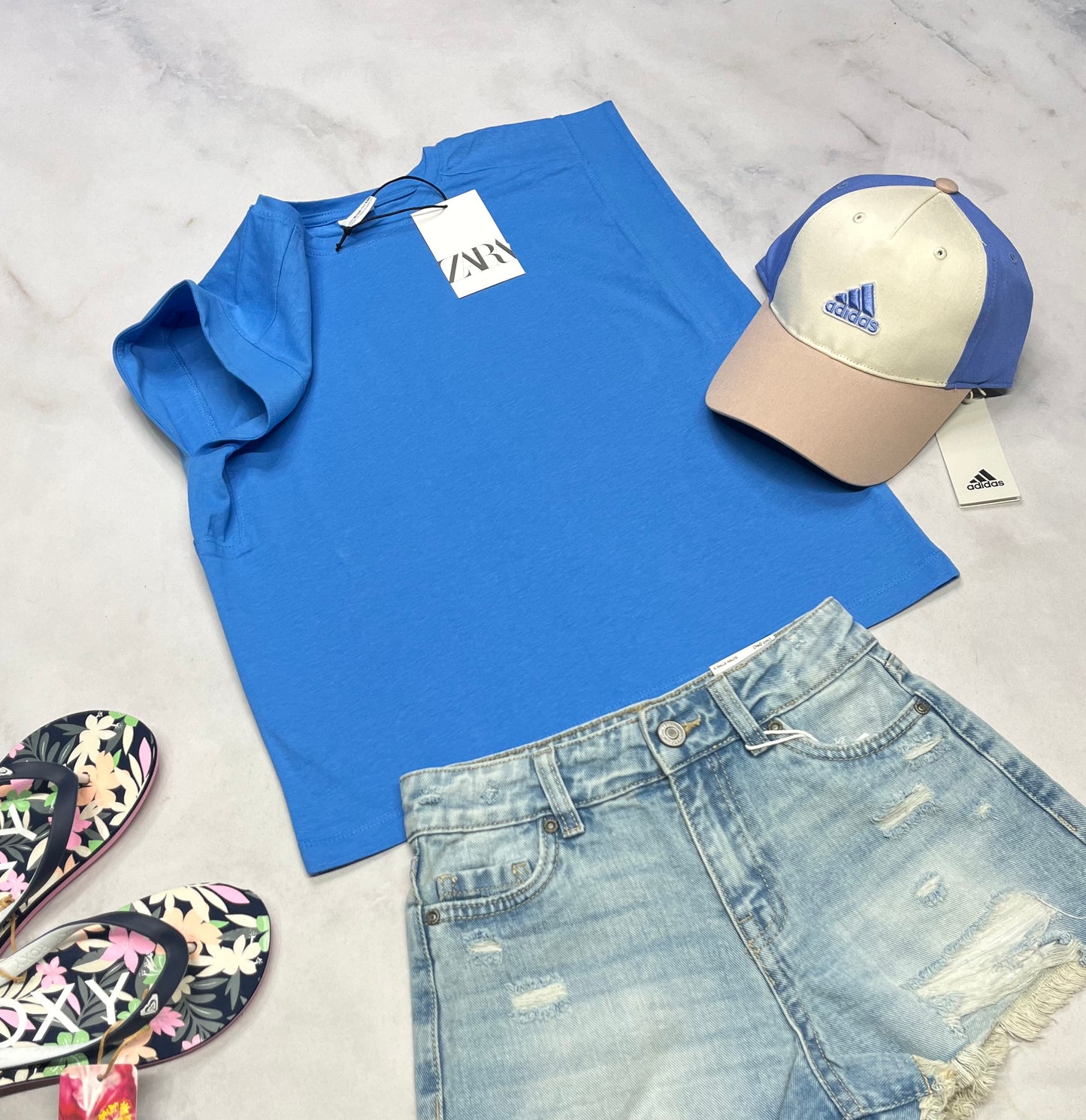 ☀️ Camisole : ZARA coupe boxy tendance . 10 ans fille neuf !
