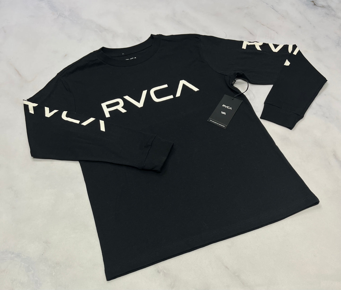 RVCA : Manche longue neuf ! 10-12 ans et 13-14 ans dispo