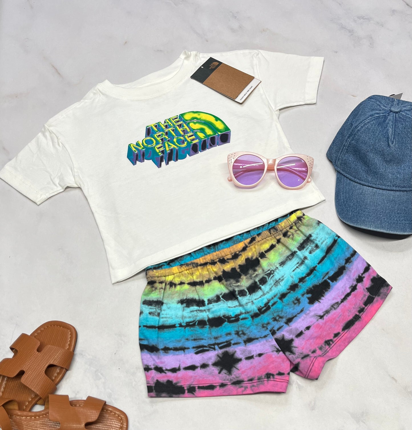 💕1 pièce : short 4(3-4 ans confo ) neuf !