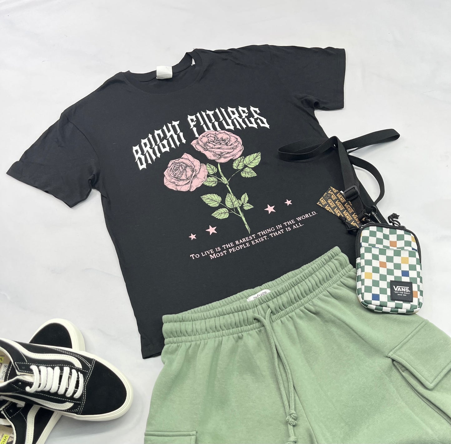 đż SOLDE T-Shirt : Small look over size neuf mais 1 ligne flou dâimpression .