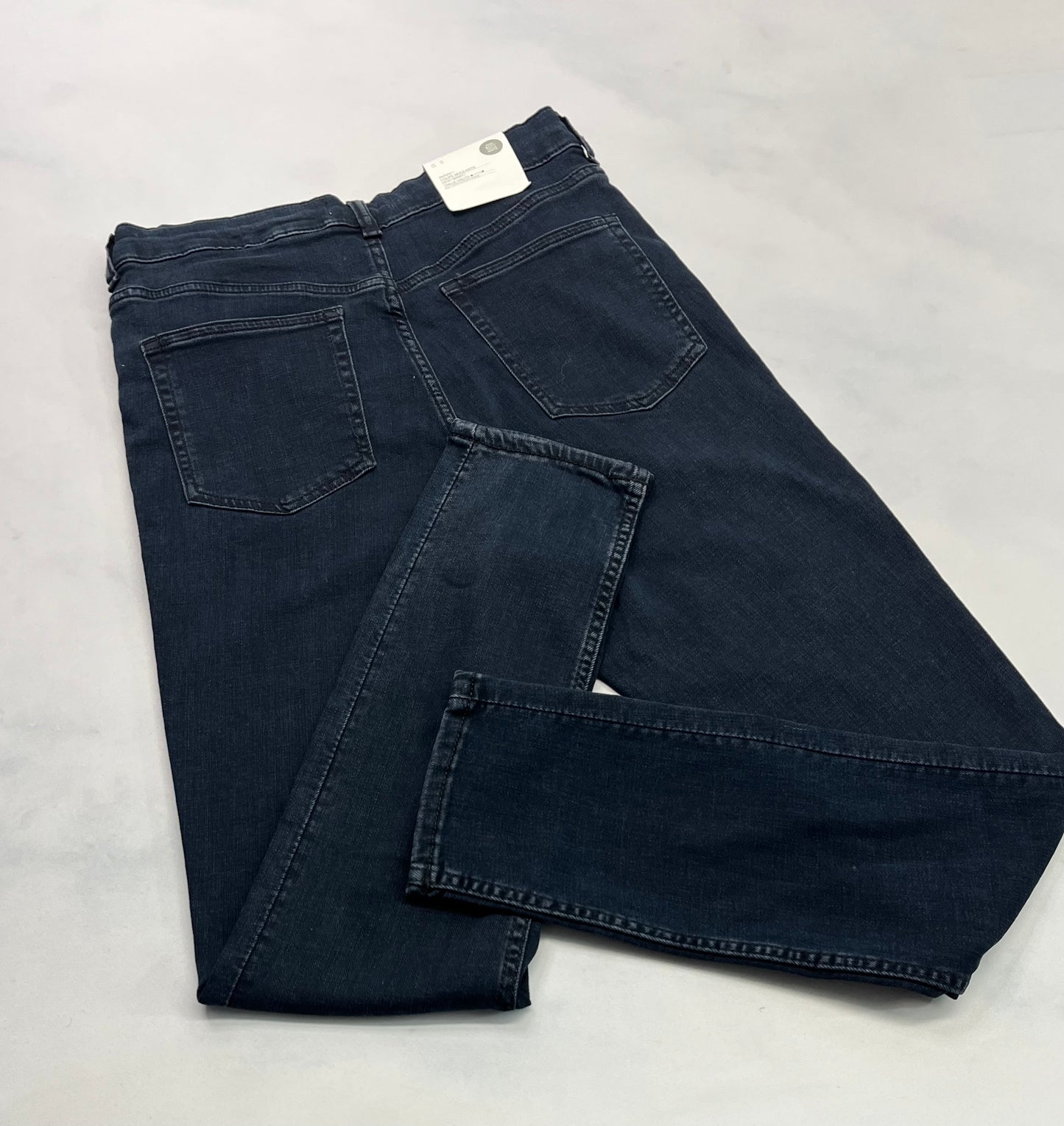 Skinny jeans taille haute : Bleu marine / stretch neuve . Beau tissu confo . + 7-8ans / médium femme .