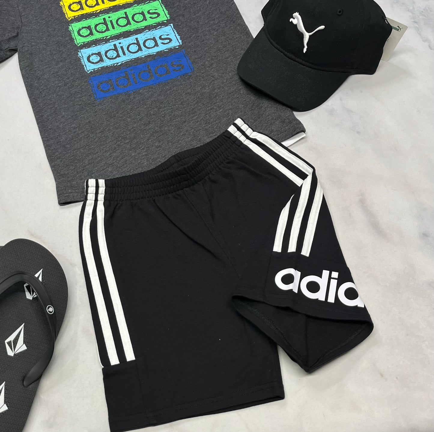 💫 Bermuda : Adidas en ouaté noir pas trop épais ni mince 6 (5-6 ans confo) garçon neuf !