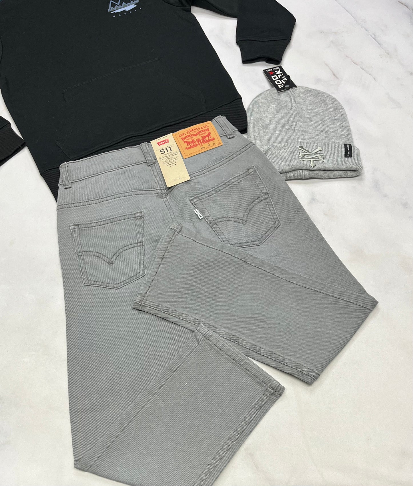 ❄️ Jeans Levis : 8 ans ajustable neuve .