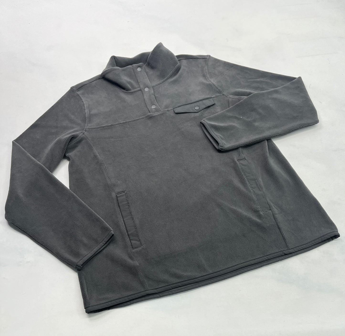 Manche longue: Gris hyper doux stretch dans tout les sens . Se porte col montant ou ouvert poches aux devant. M-L-XL-Xxl femme neuf !