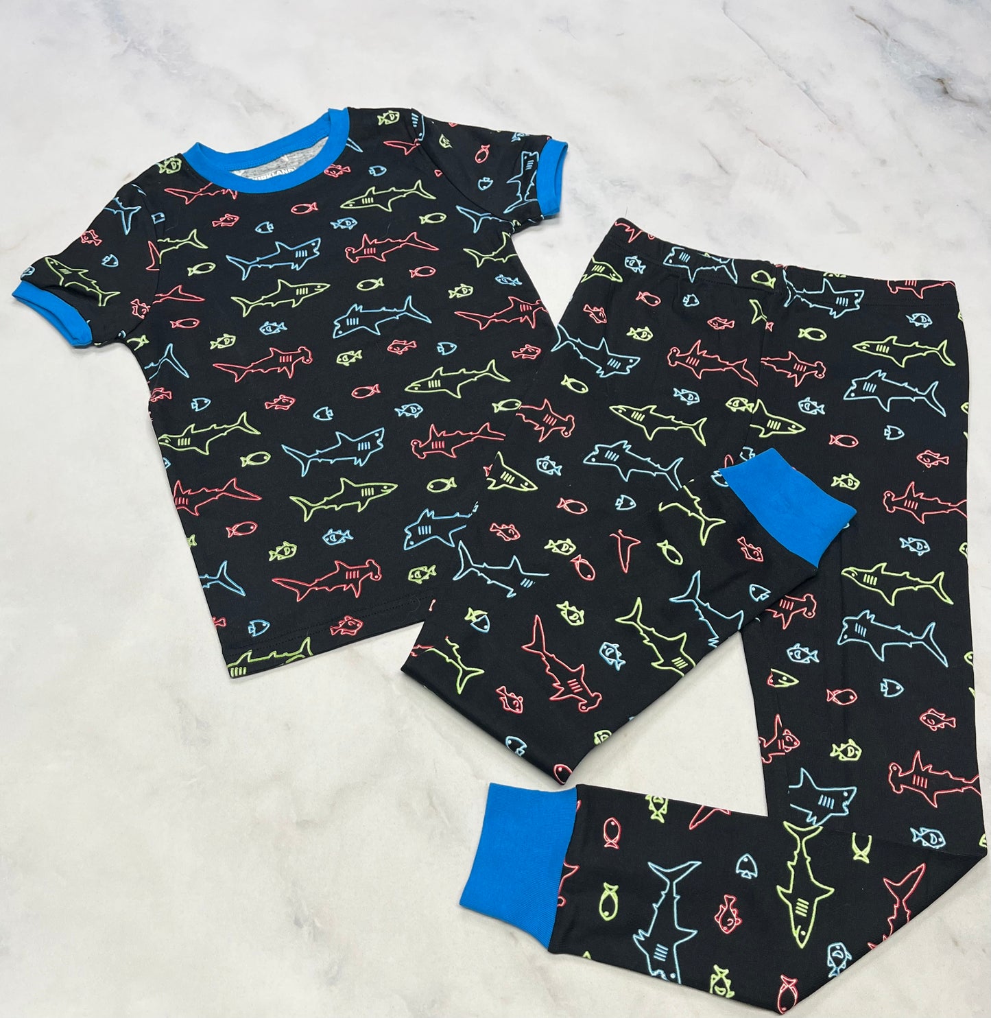 🌙 Pyjama : 2pièces 7 et 8 ans garçon neuf !