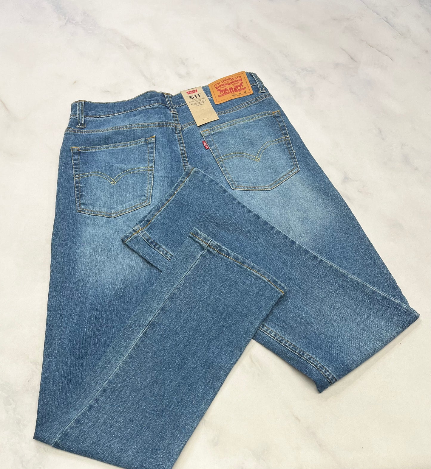 LEVIS : Skinny jeans mou stretch neuf !16 ans