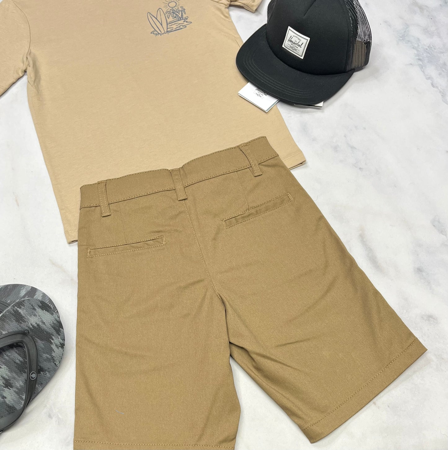 🌴 Bermuda : 7 ans garçon taille ajustable neuf !