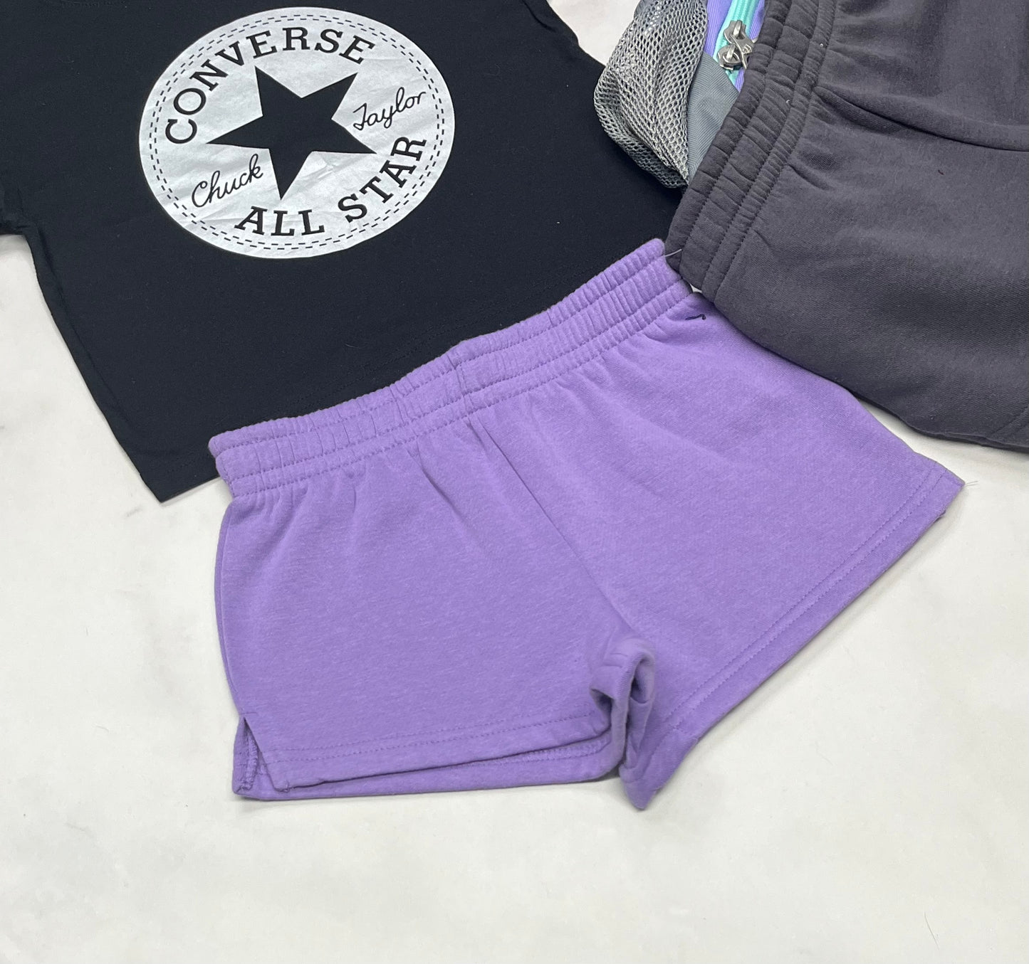 💜 Duo : 2x short en ouaté 6 ans fille neuve . (1 grise + 1 mauve ) .