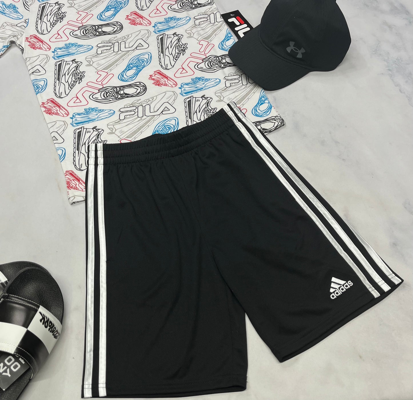 🩵 Bermuda : Adidas en tissu de sport souple 10-12 ans garçon neuf !