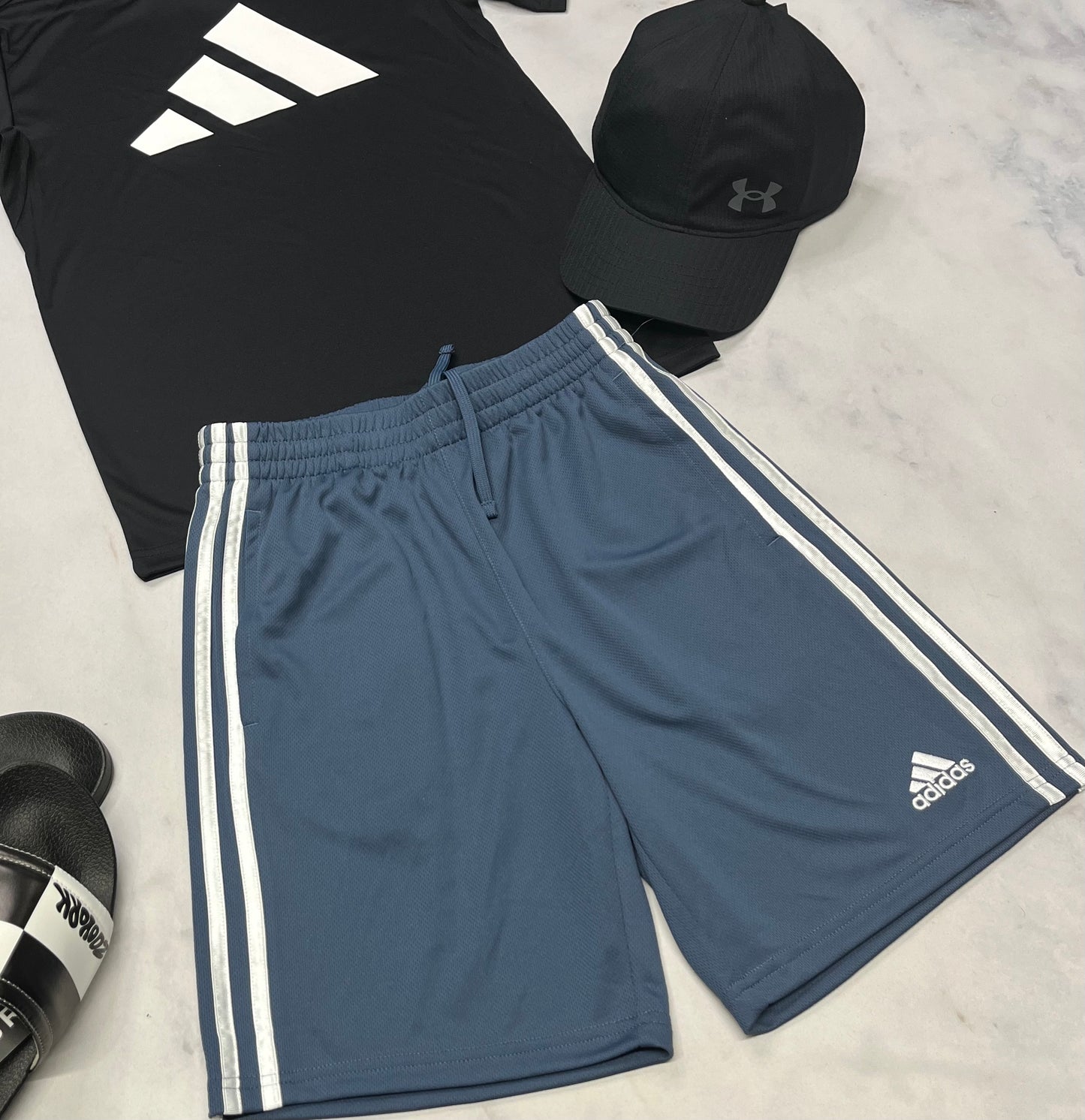 đ€© Adidas : Bermuda tissu de sport 10-12 ans garçon neuf !