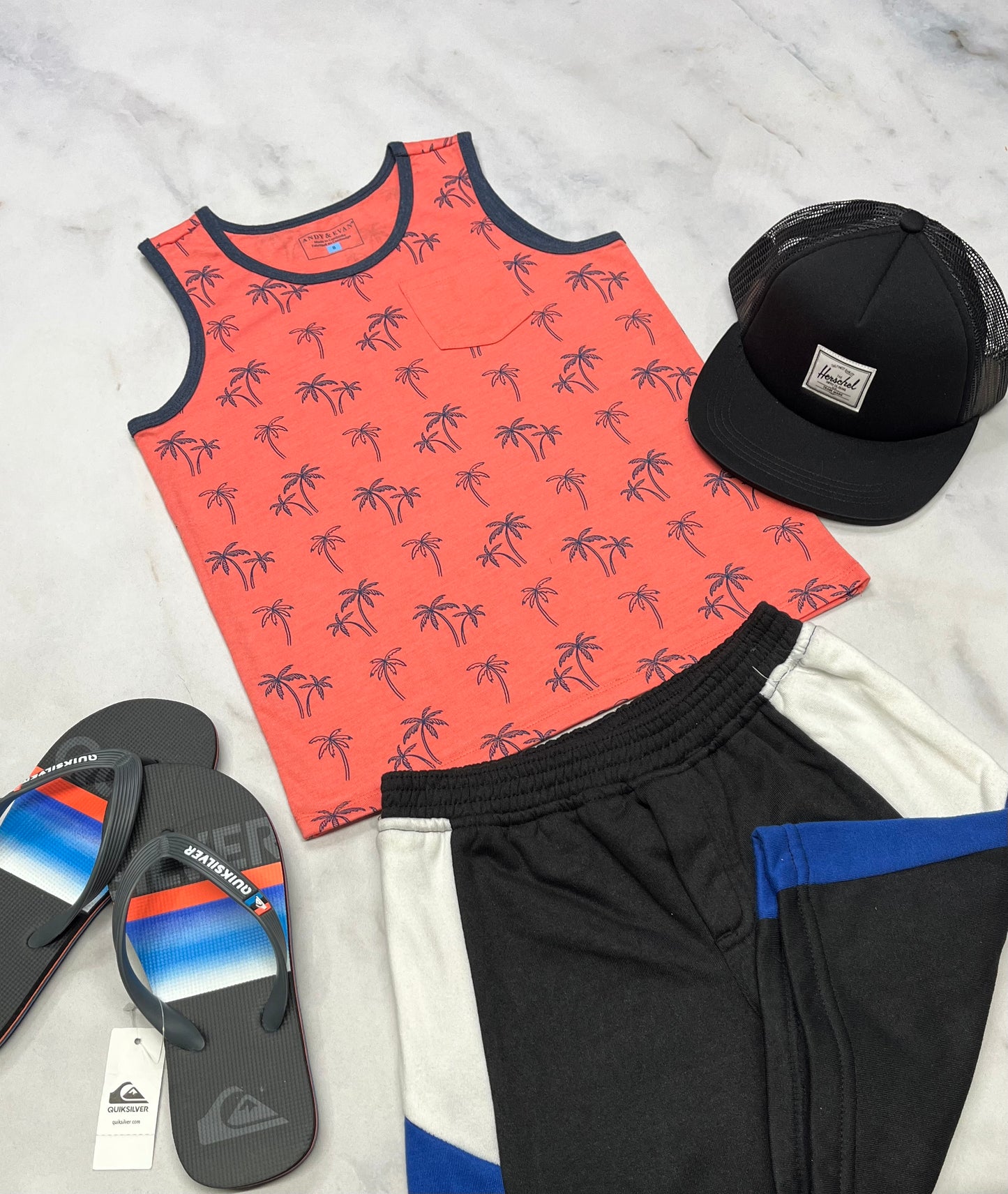 🌴 Camisole : Palmier corail + 7 ans garçon neuve .