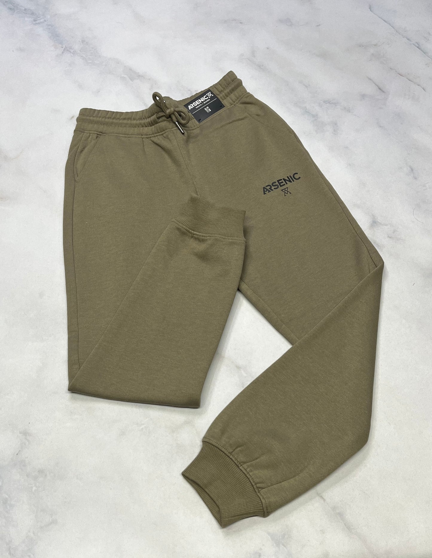 Jogger : kaki Arsenic neuf ! 7-8 ans