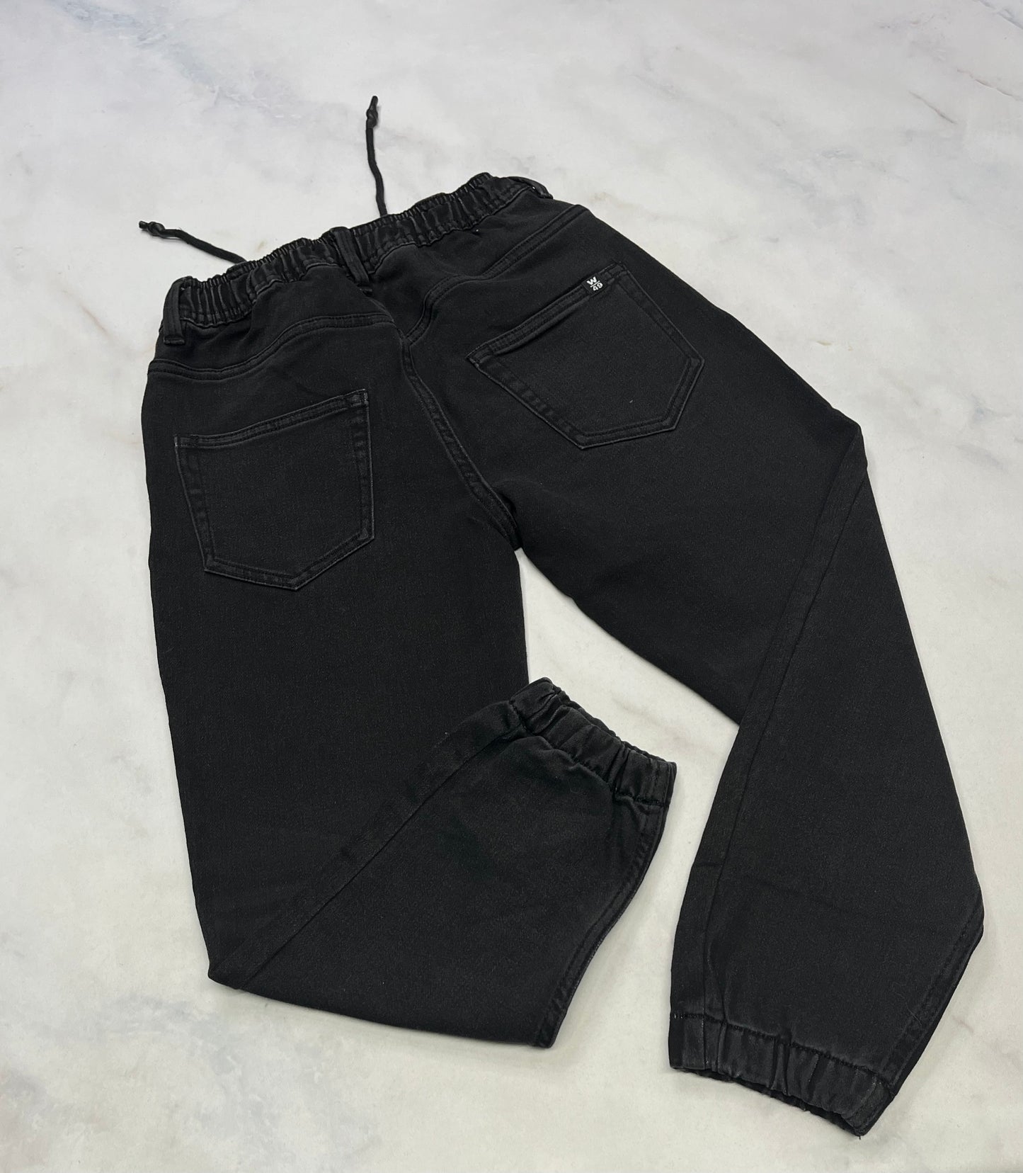 Jeg. Jeans : West gris/ noir neuve ! Relax fit tendance 7-8 ans .