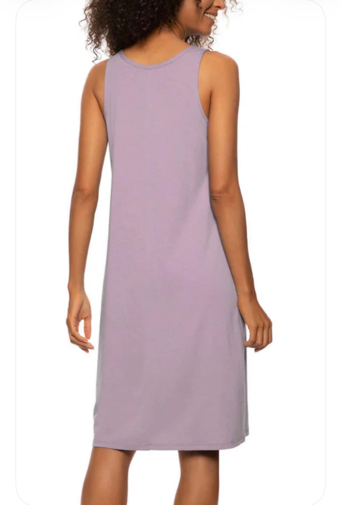 đ Robe de nuit : M/ femme coupe lousse neuve . En beau coton modal stretch .