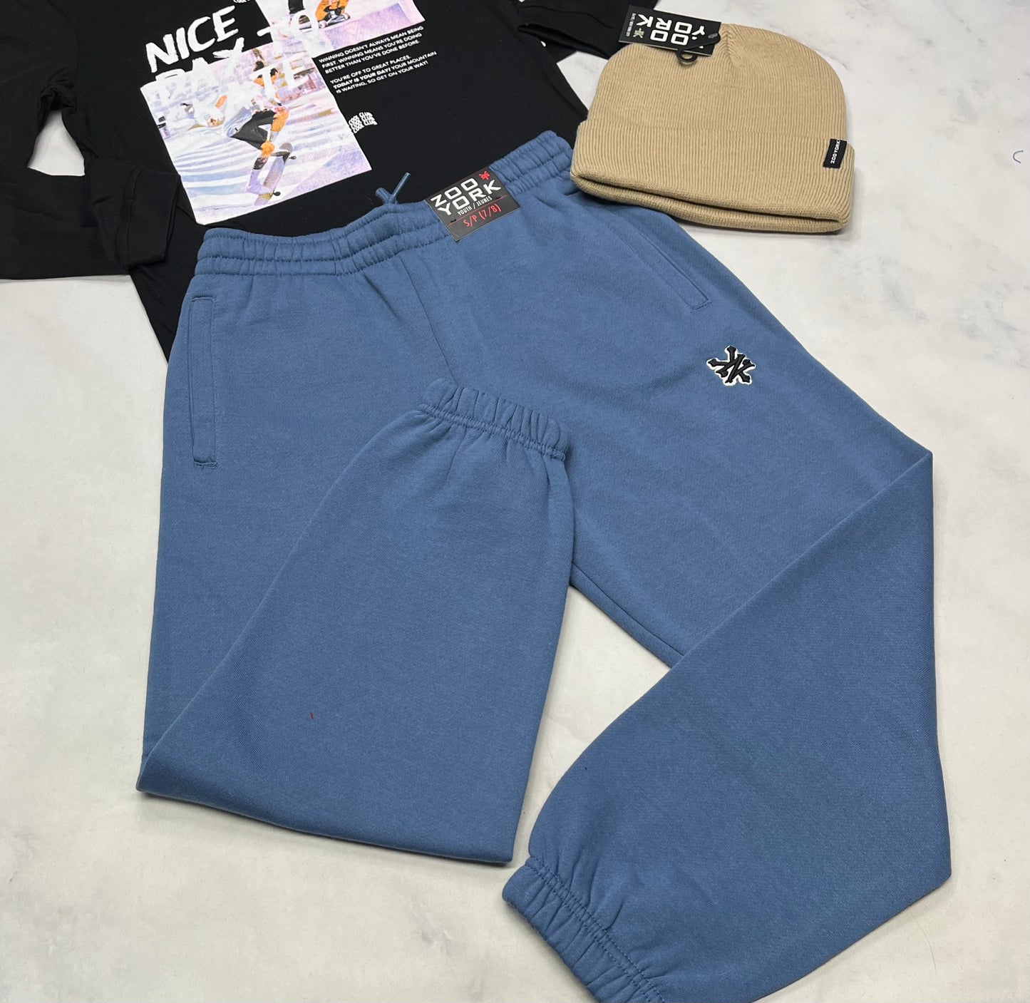 ❄️ Jogger : Zoo York bleuté 7-8 ans neuf !