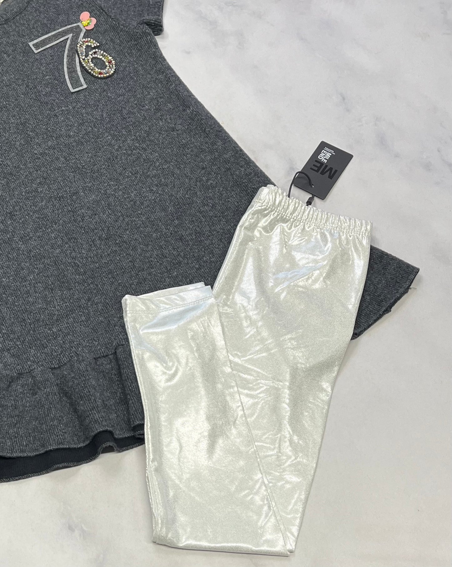 Duo : Robe ZARA + 6X en tricot comme neuve superbe ! + Skinny leg. Stretch argenté brillant neuf 6 ans .