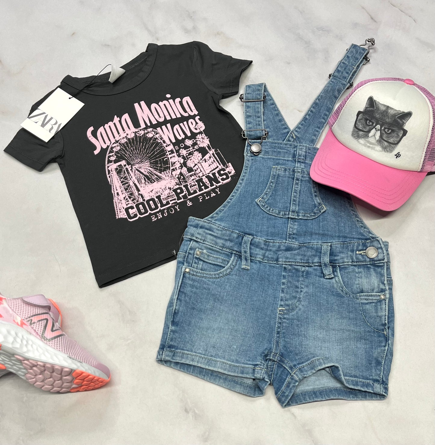 🌸 Salopette jeans : ajustable fait 3 ans fille neuve .