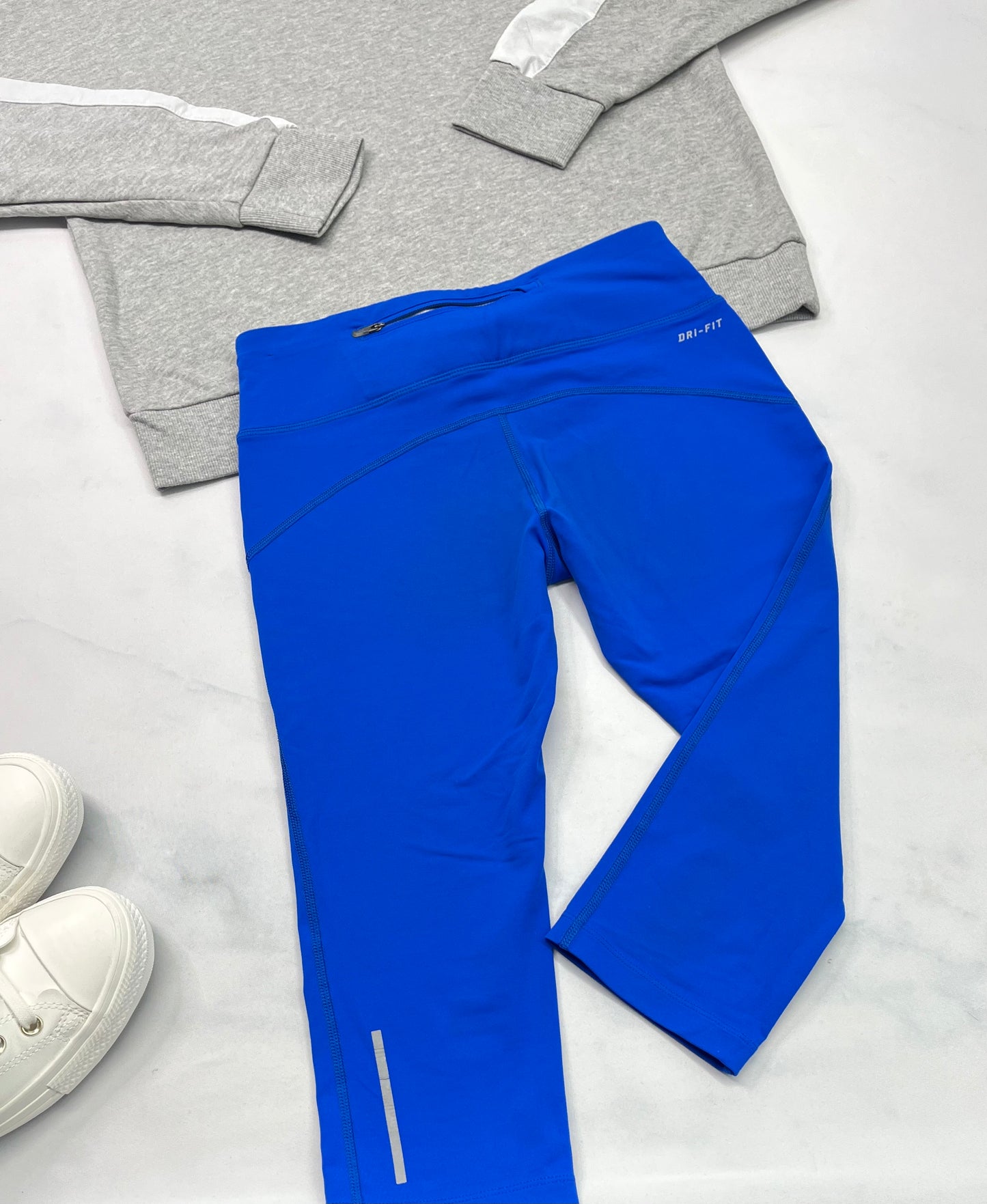 🤩 Nike capri : tissu sport fait XS femme comme neuf !!