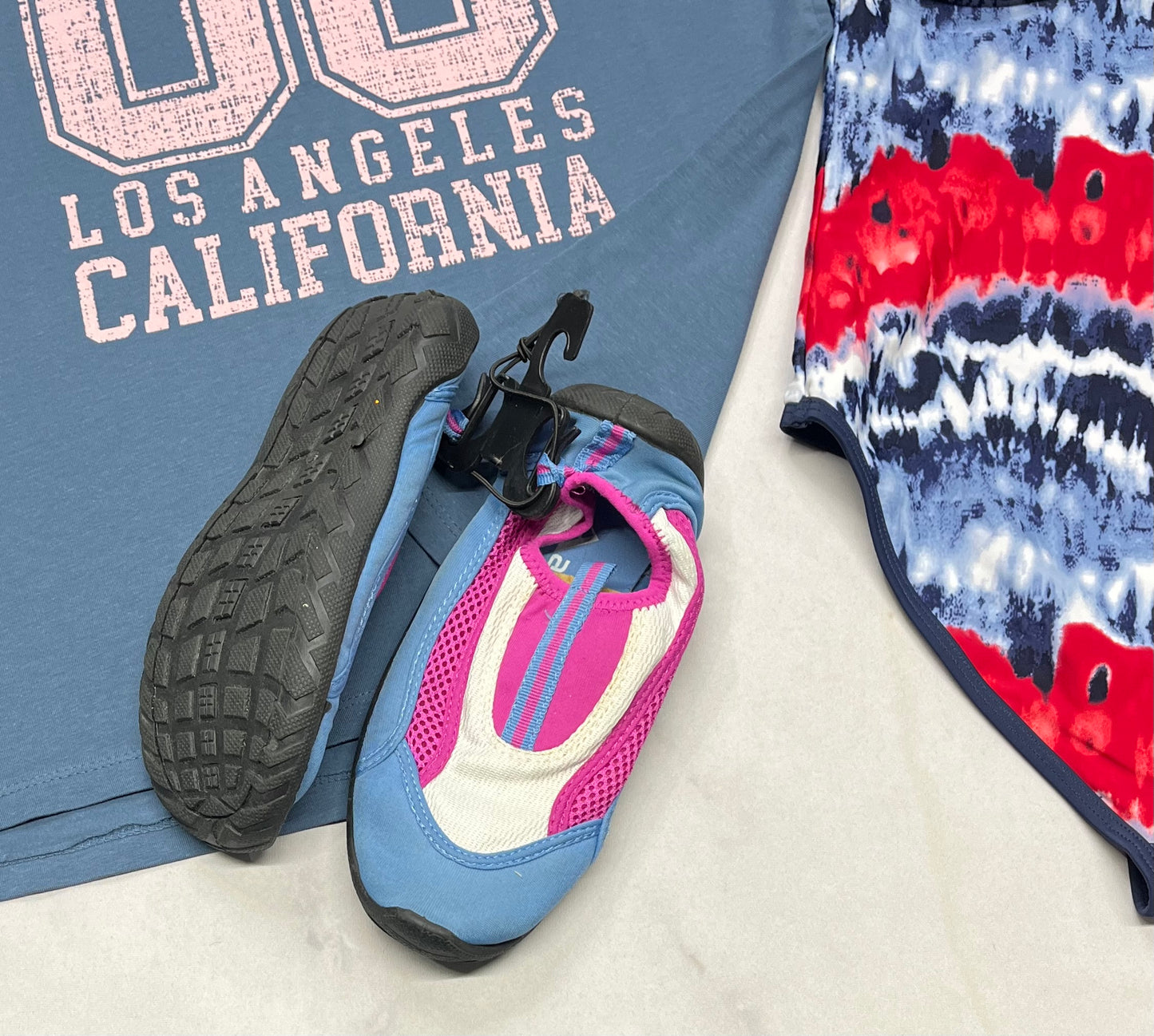 💦 Souliers d’eau : 5 junior neuf !