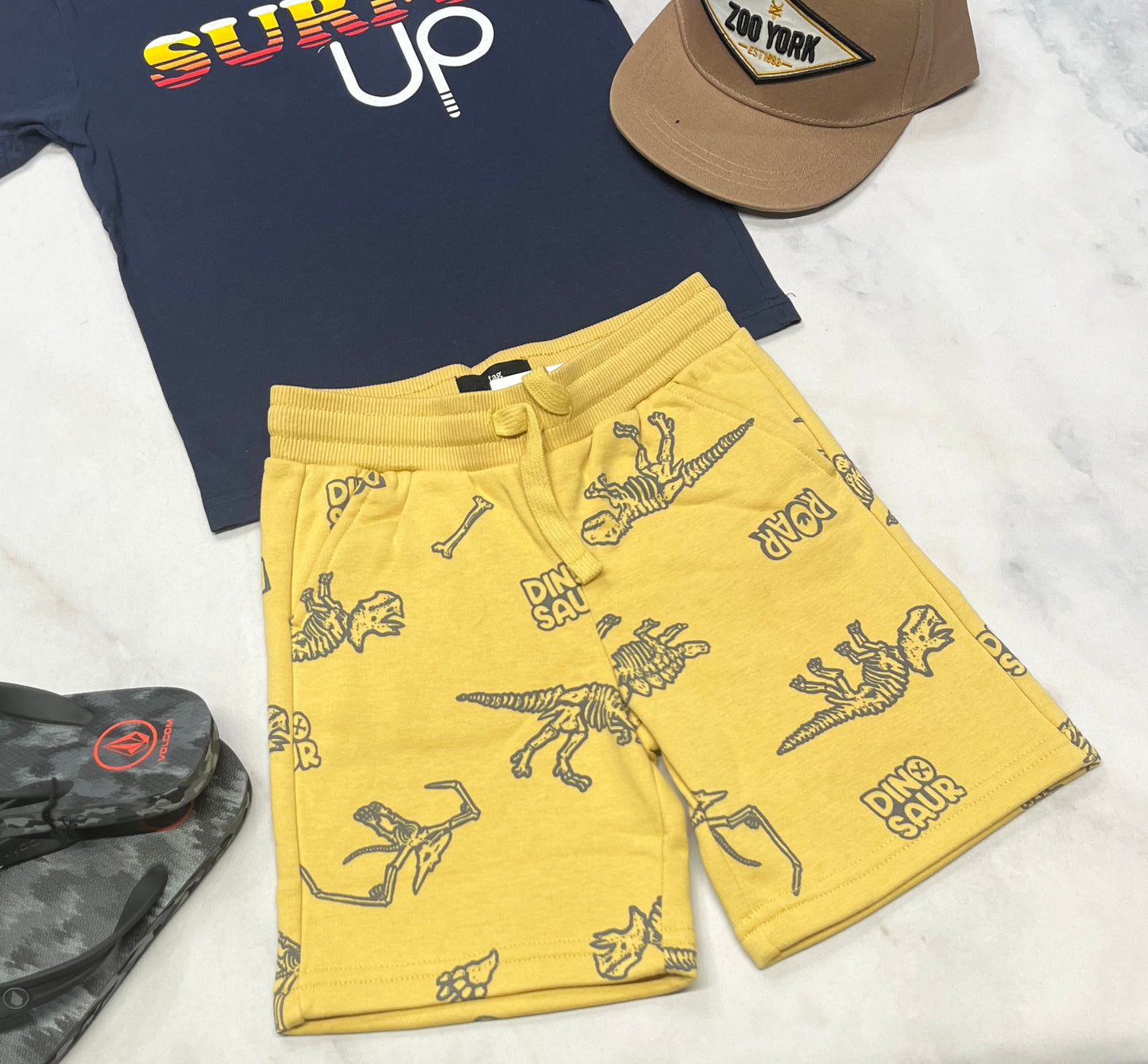 ☀️ Bermuda en ouaté : Dino 4 ans neuf !