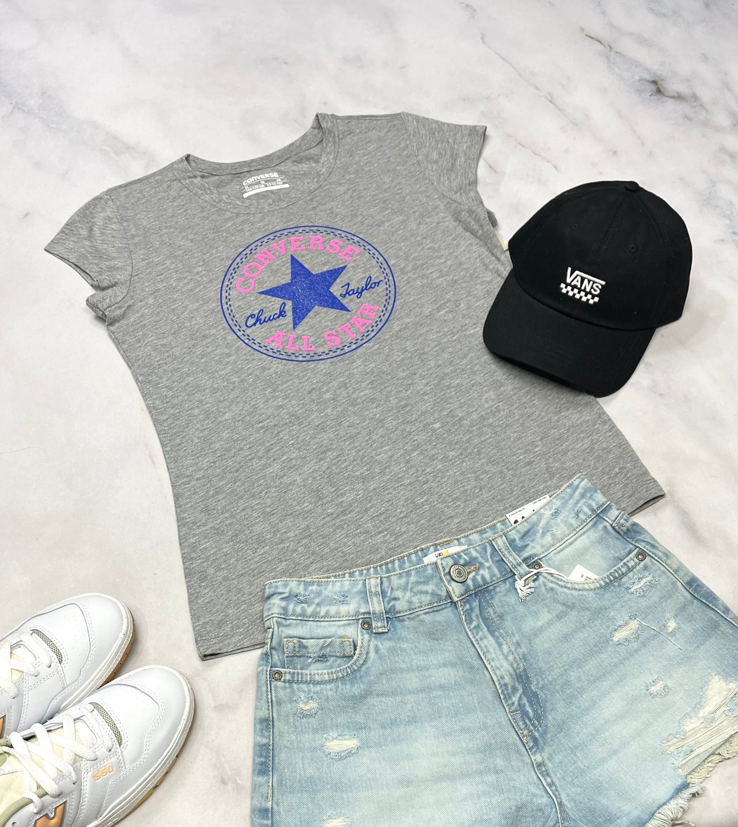 🌷 Manche courte : Converse gris 14-16 ans fille neuf !