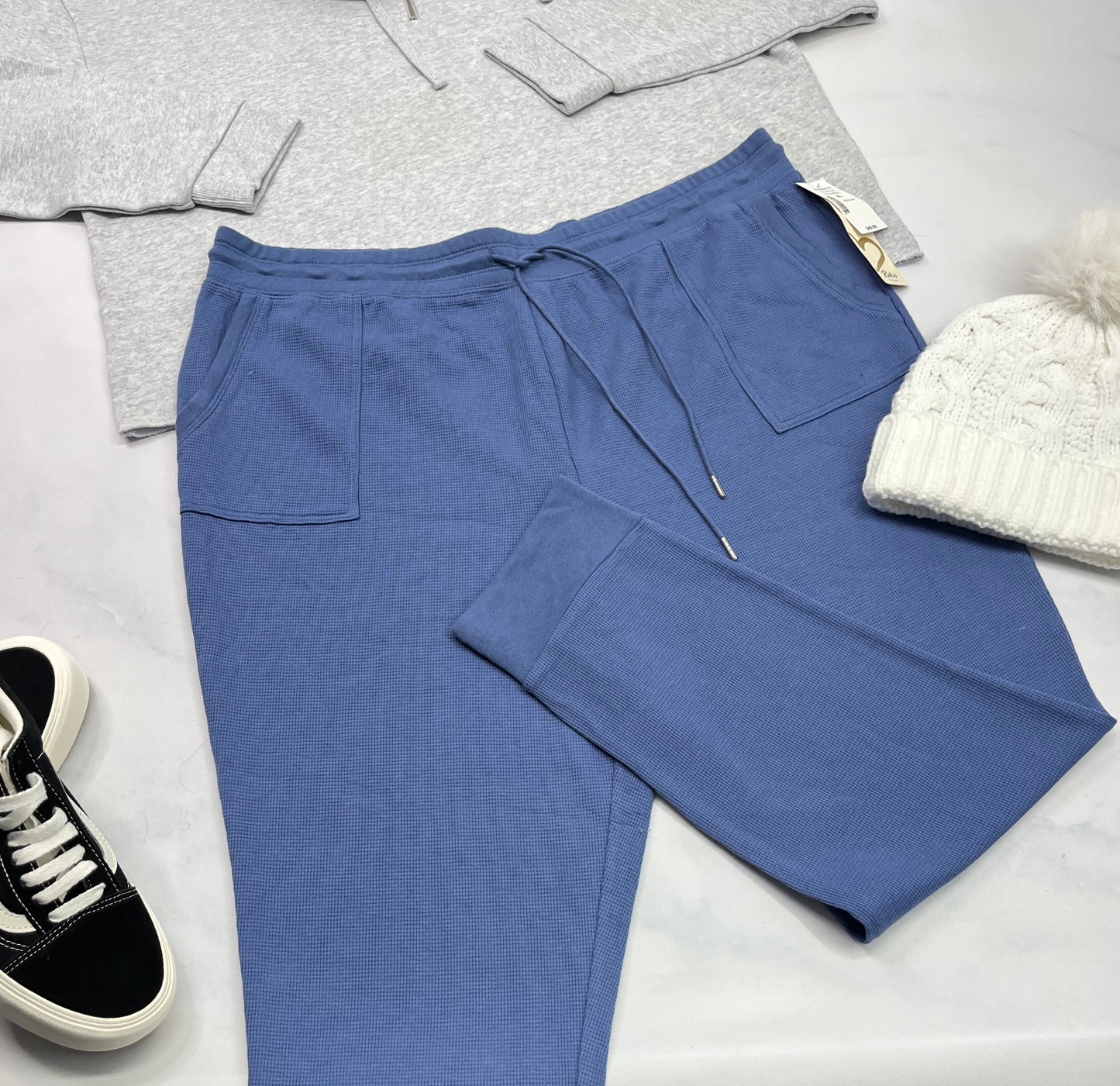 ❄️ Jogger : Texturé style isotherme . L relax fit + ( L-XL) et XL relax fit +( XL-Xxl) femme . Neuf !