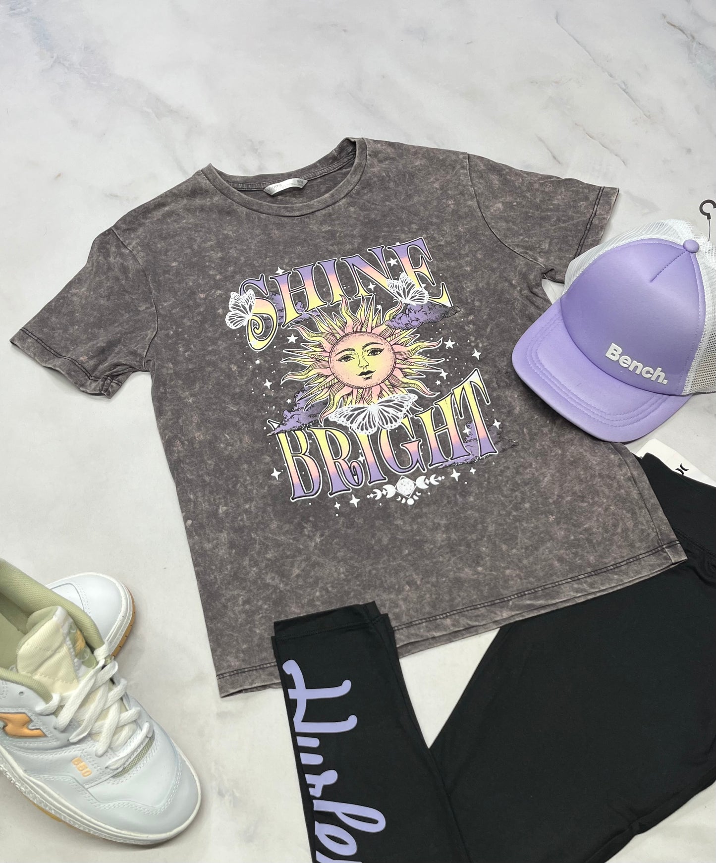 ☀️ T-Shirt : 10-12 ans fille coupe tendance neuf ! Look vieillit superbe .