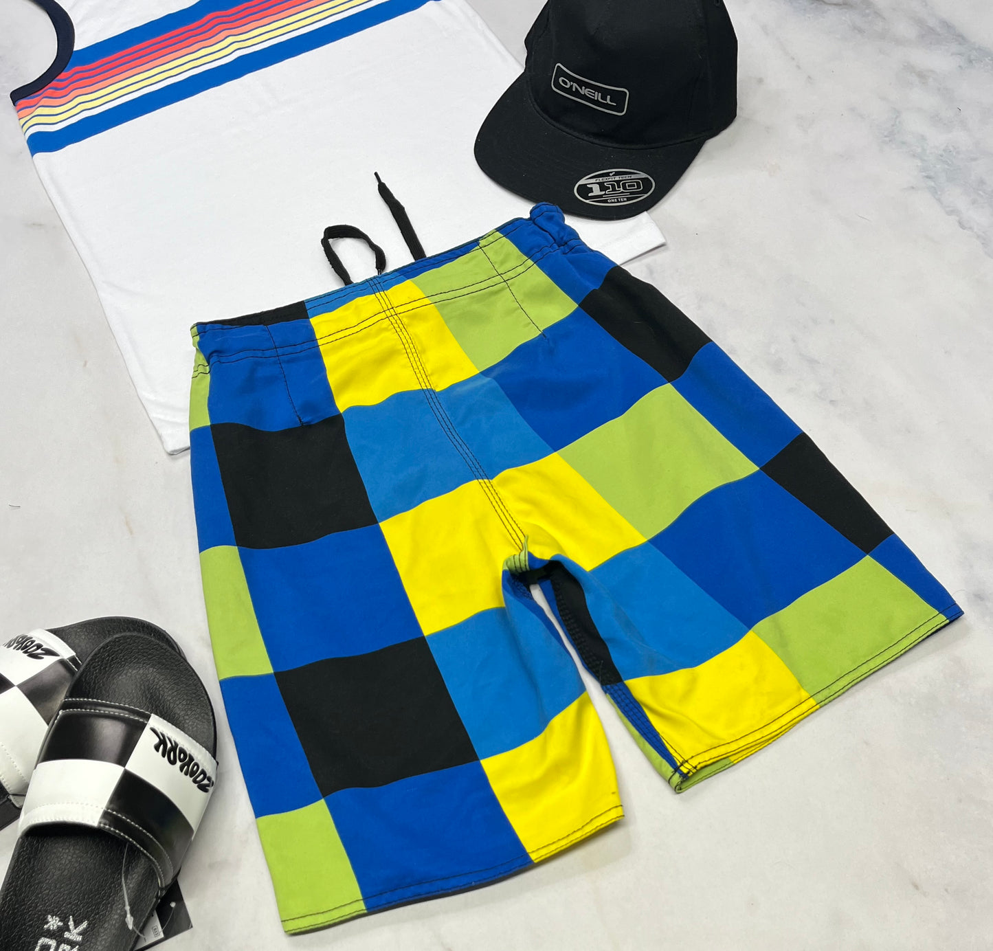 💦 Maillot : souple marque relax 12 (10-12 ans ) garçon taille ajustable comme neuf à part une mini ombrage ultra flou .