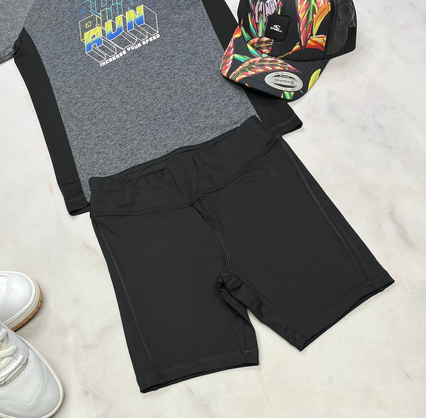 ☀️ Cuissard noir : tissu sport stretch Tag 10 ans fille neuf !