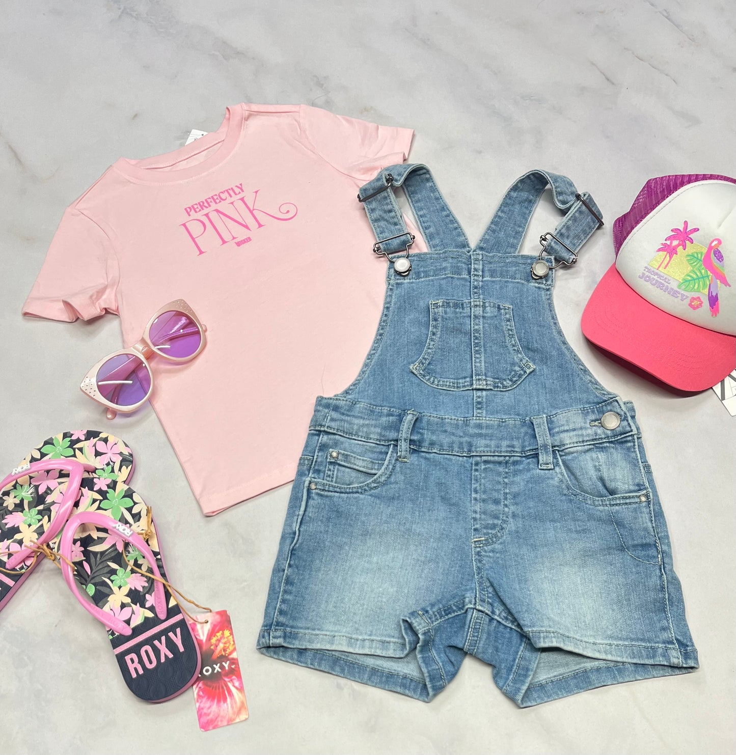 🌸 Manche courte : rose 5 ans fille neuf ! Beau logo au dos .